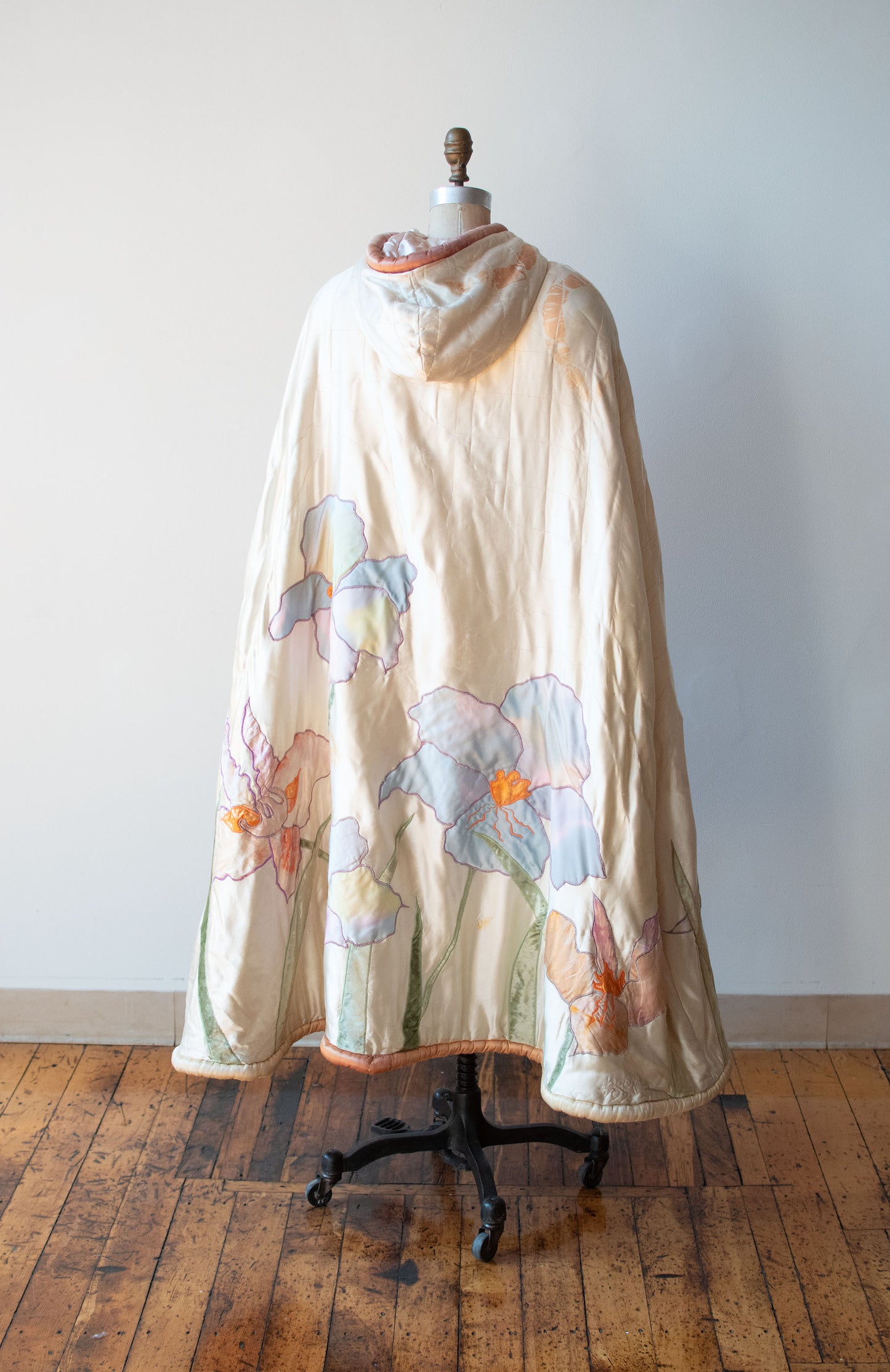 1970s Art-To-Wear Quilted Cape