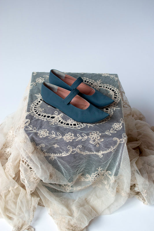 Elfin Mary Jane | Romeo Gigli