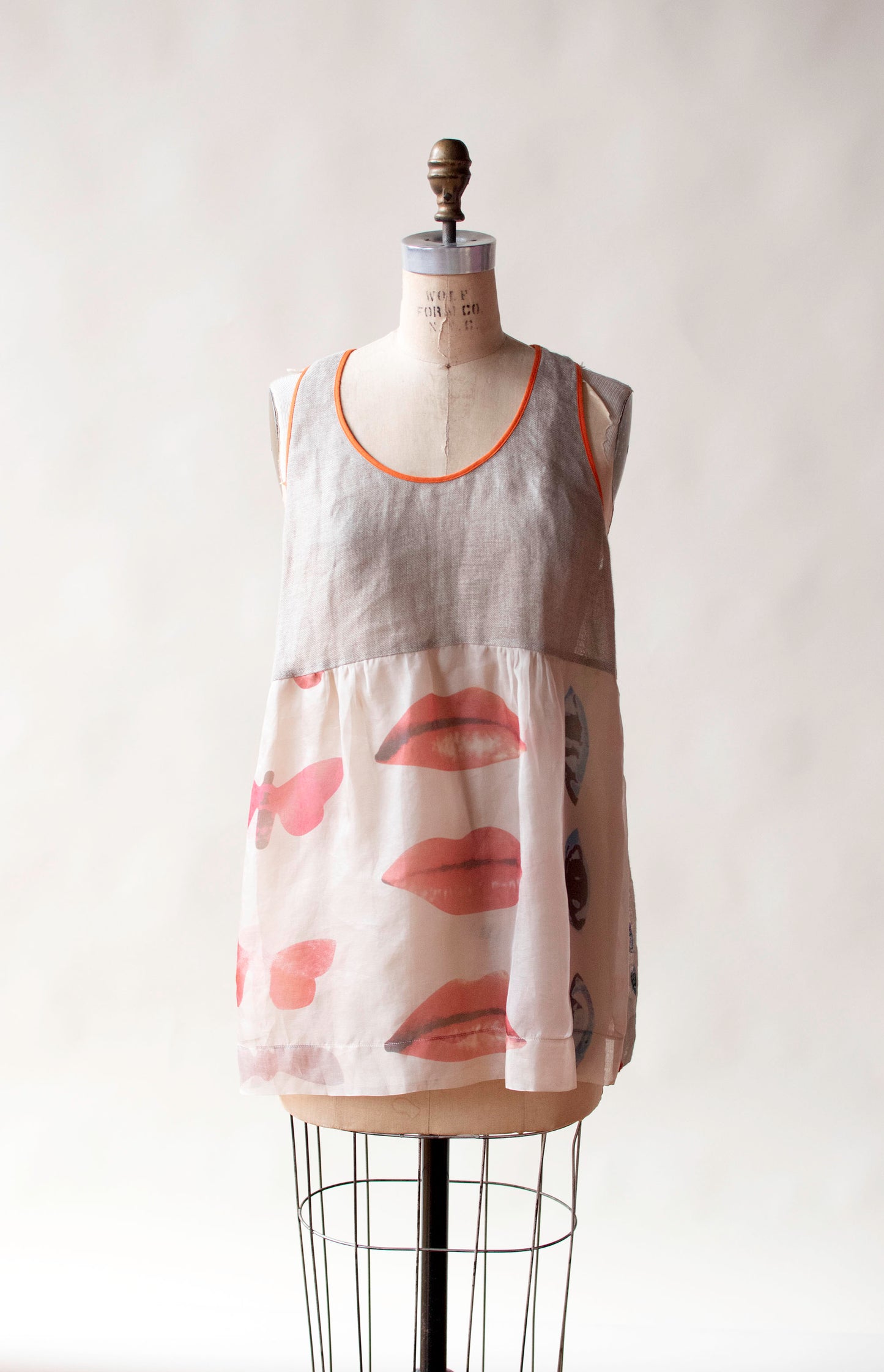 Surrealist Print Tank | Philosophy Di Alberta Ferretti SS 2010