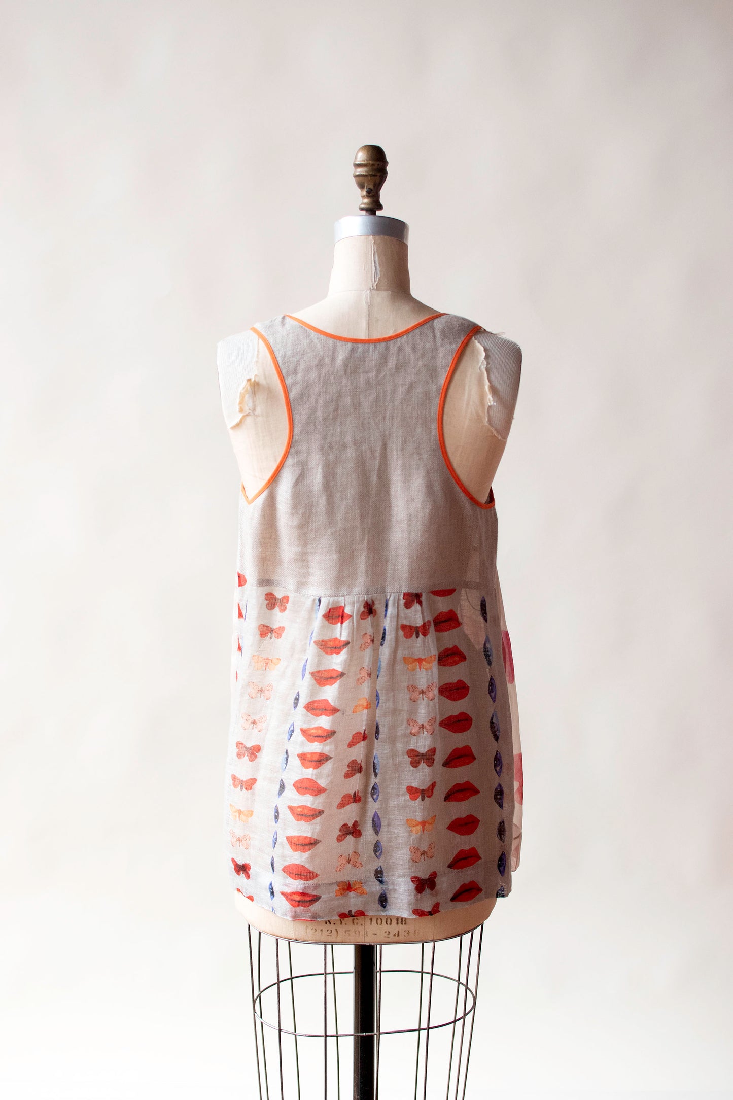 Surrealist Print Tank | Philosophy Di Alberta Ferretti SS 2010