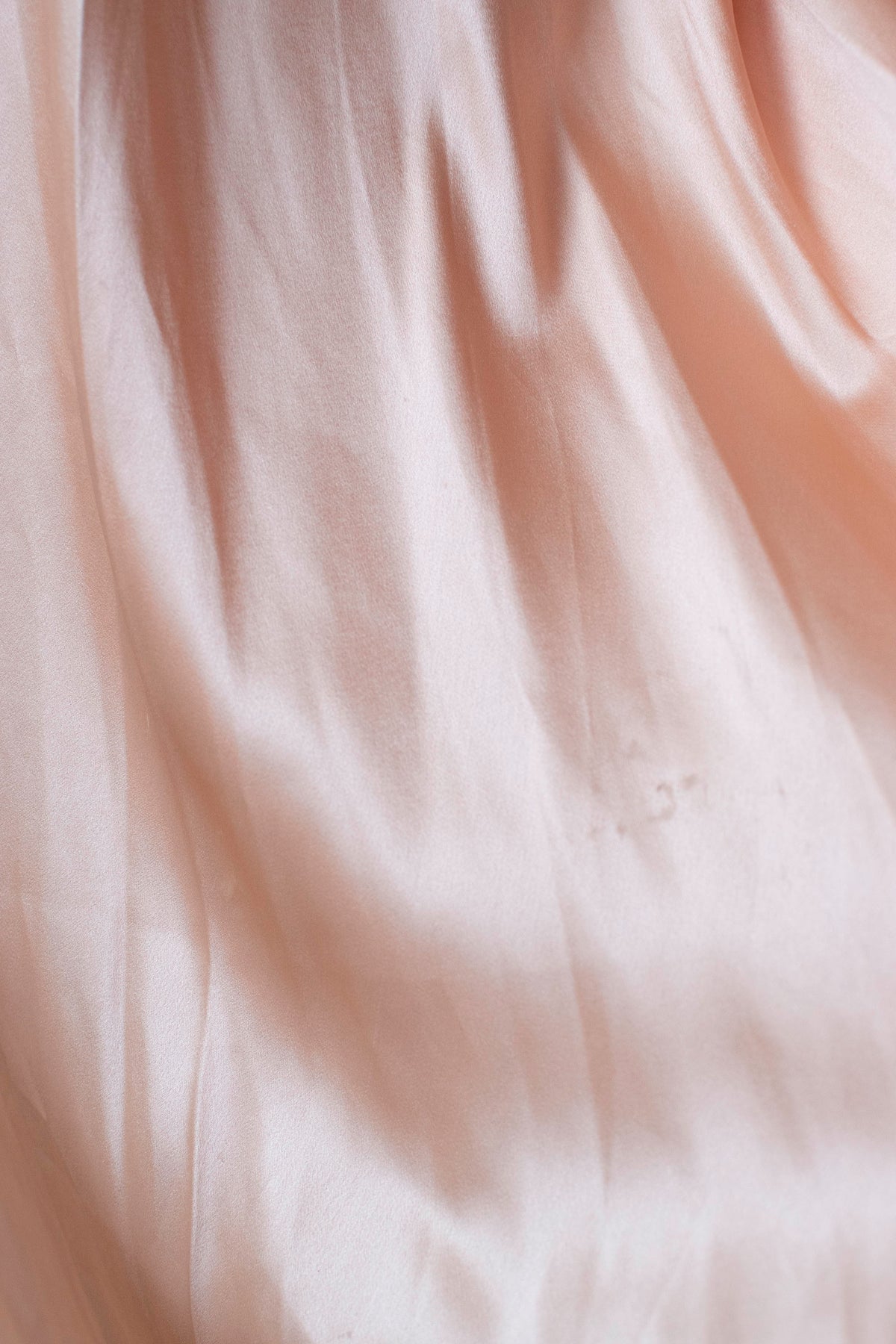 1930s Peach Dressing Gown