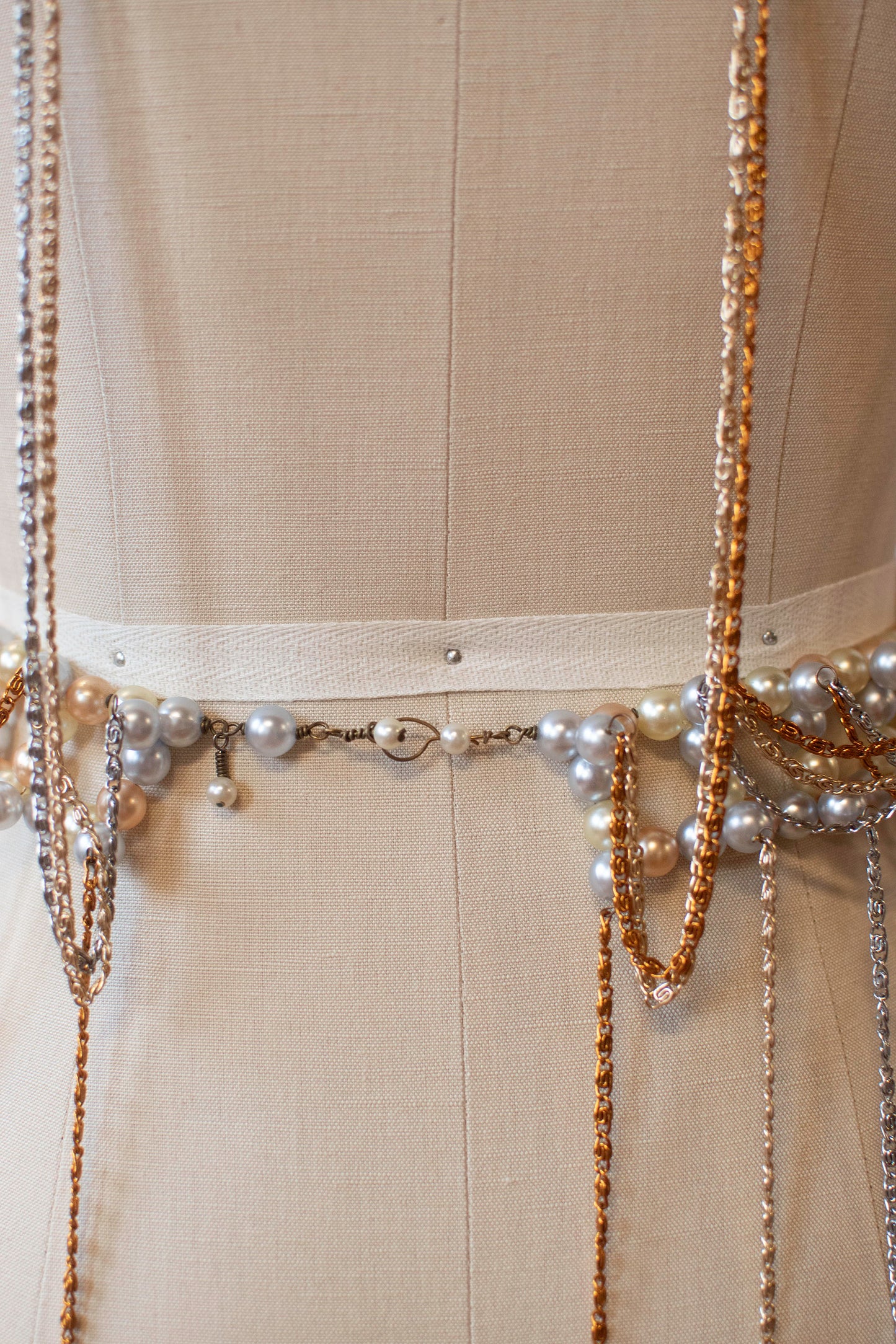 1970s Pearl & Chain Top | Loris Azzaro