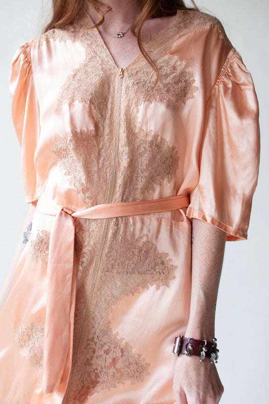 1930s Peach Dressing Gown