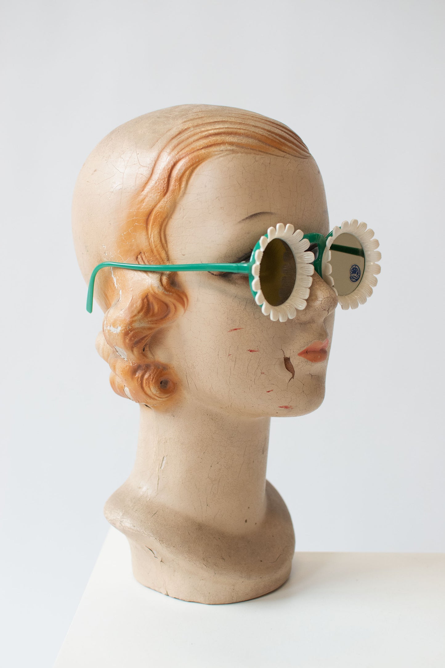 1940s Daisy Sunglasses | Green Temples
