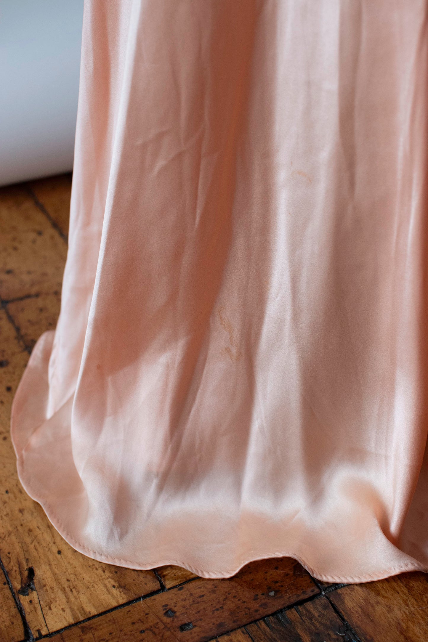 1930s Peach Dressing Gown