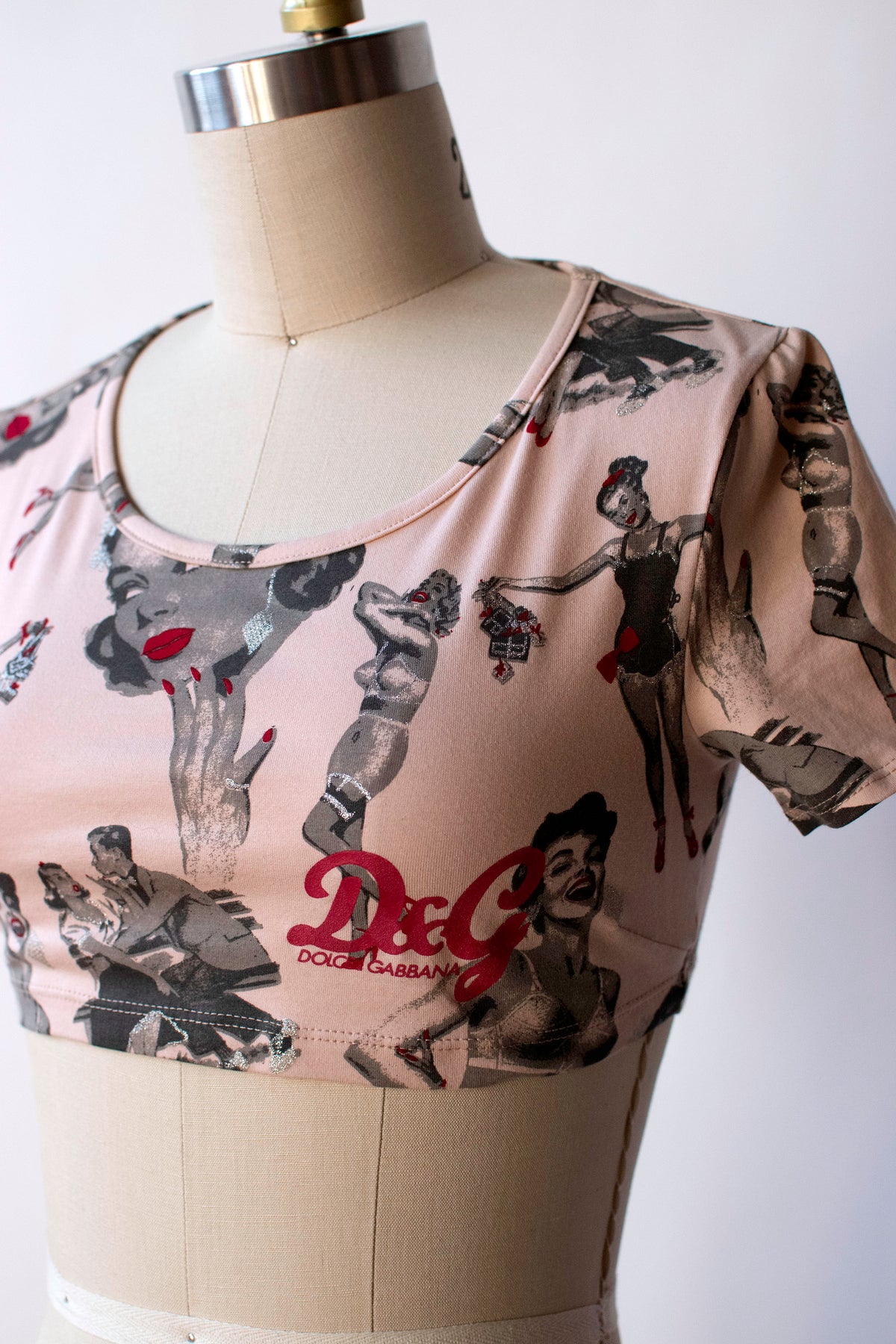 D & G