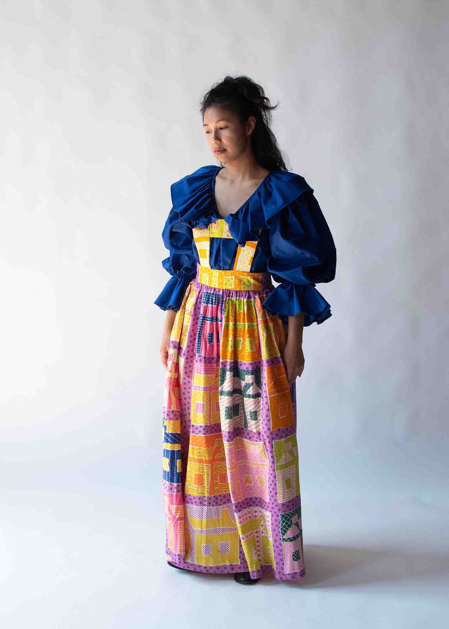 1970s House Print Pinafore | Bill Tice & Gloria Vanderbilt