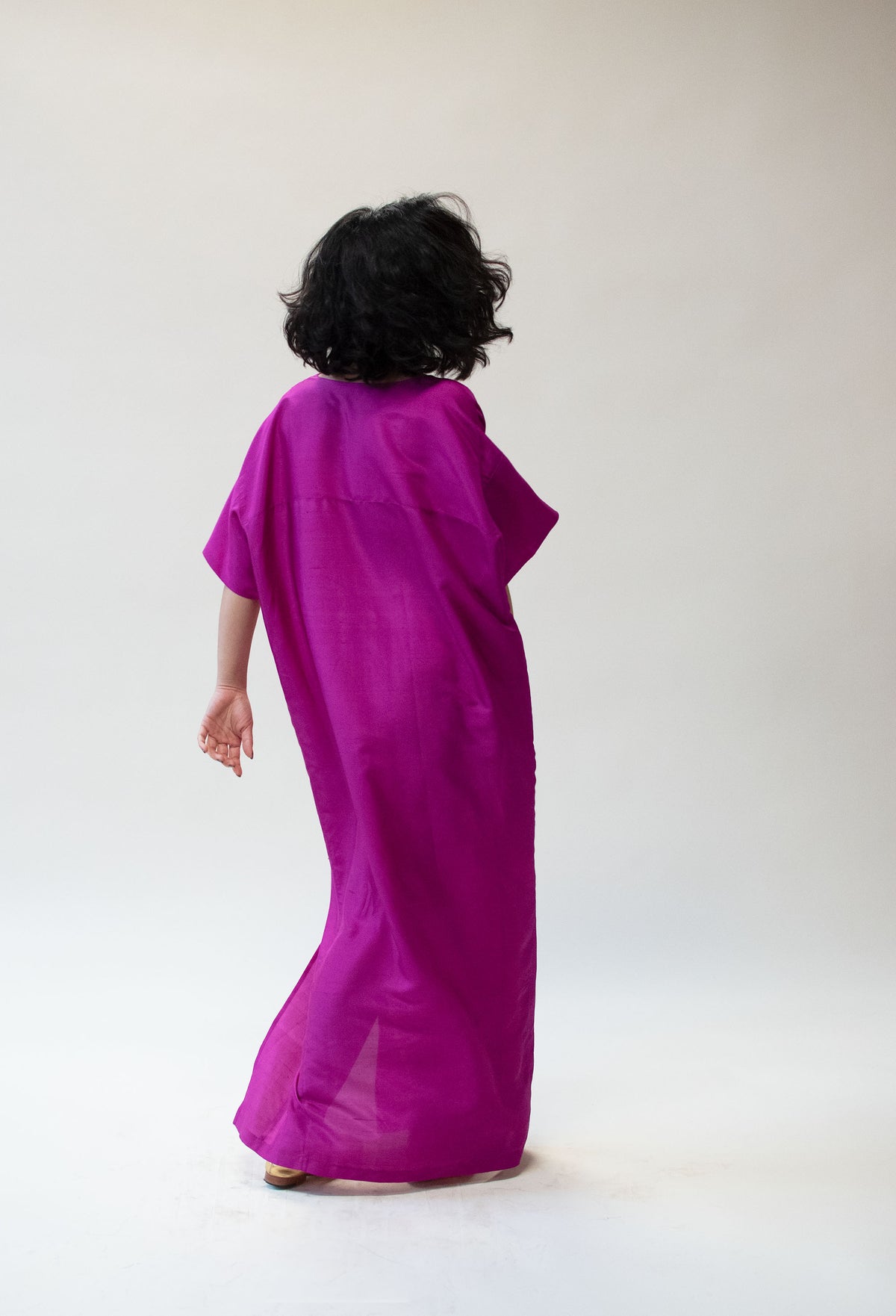 1990s Magenta Silk Caftan | Donna Karan