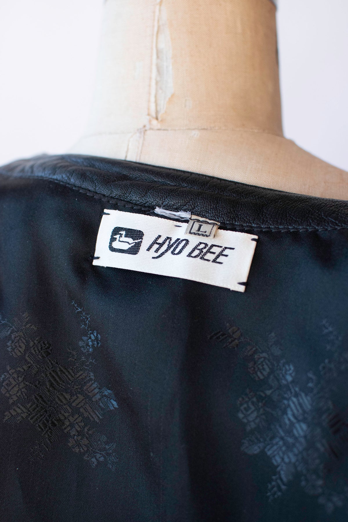 Comma Jacket | Hyo Bee
