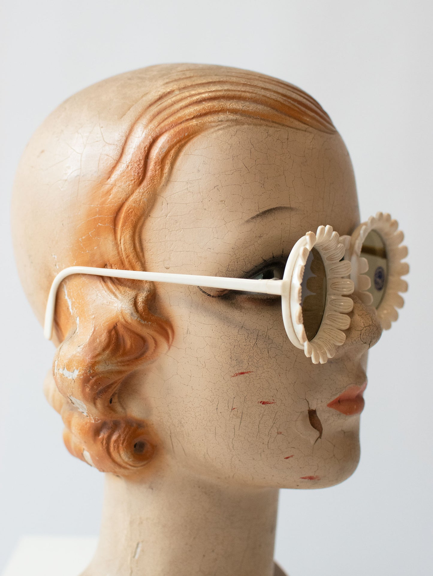 1940s Daisy Sunglasses | Brown Lenses