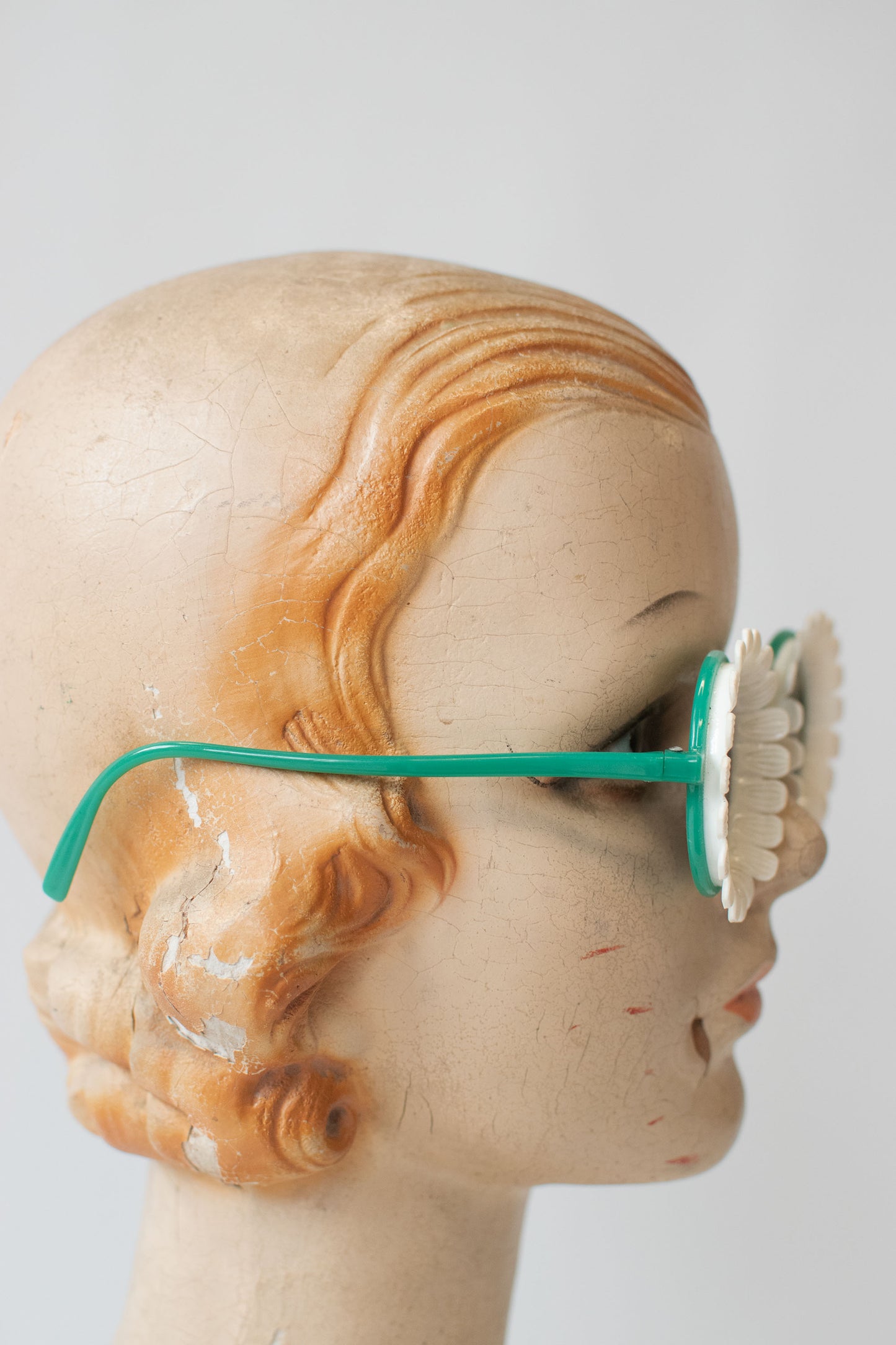1940s Daisy Sunglasses | Green Temples