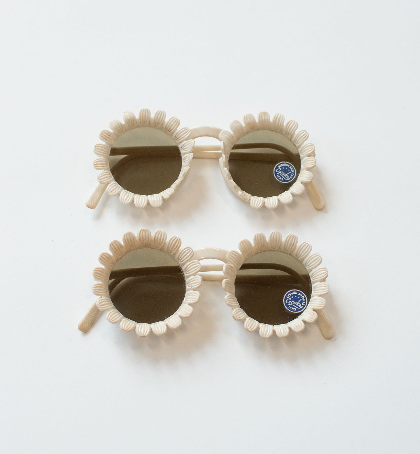 1940s Daisy Sunglasses | Brown Lenses