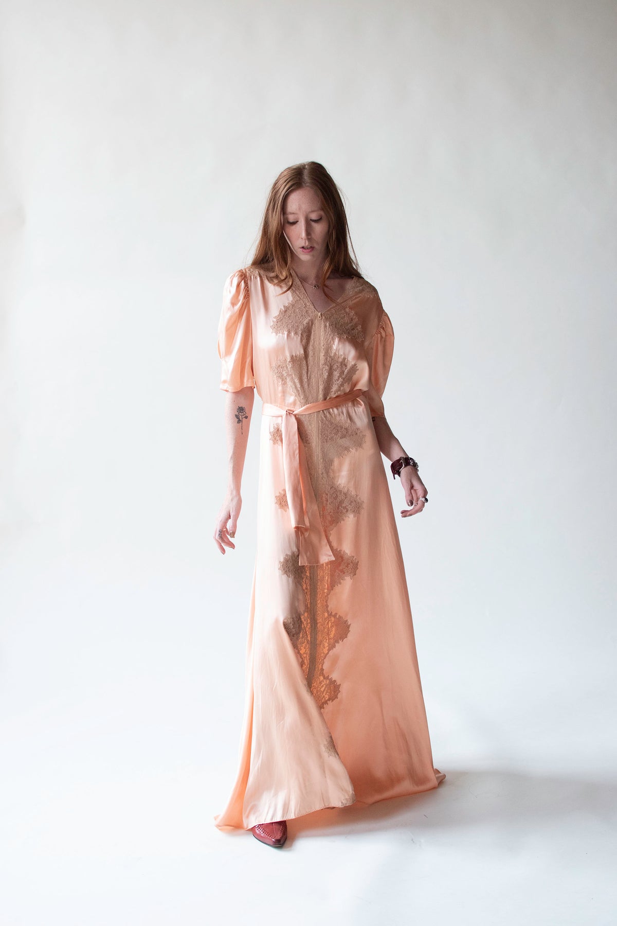1930s Peach Dressing Gown