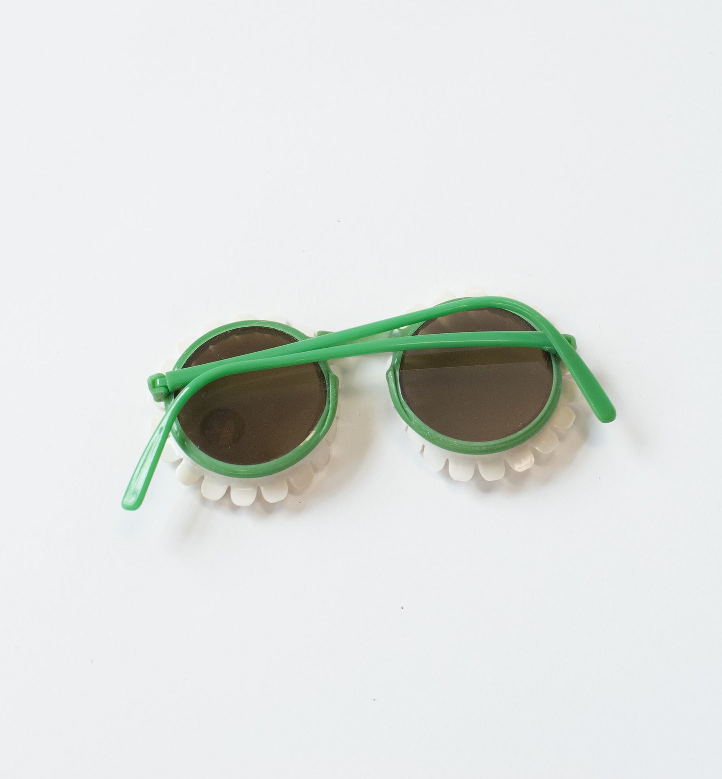 1940s Daisy Sunglasses | Green Temples