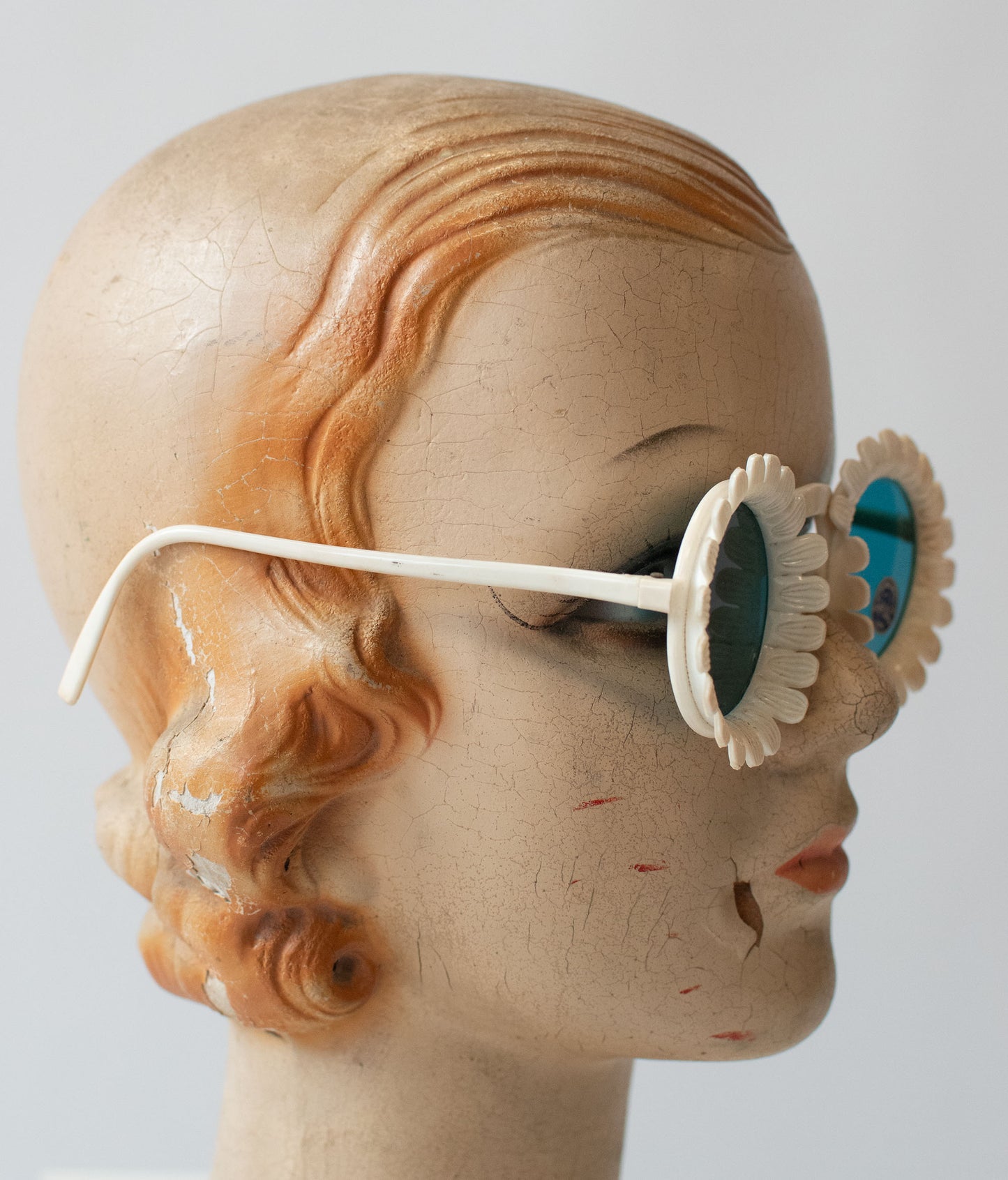 1940s Daisy Sunglasses | Blue Lenses