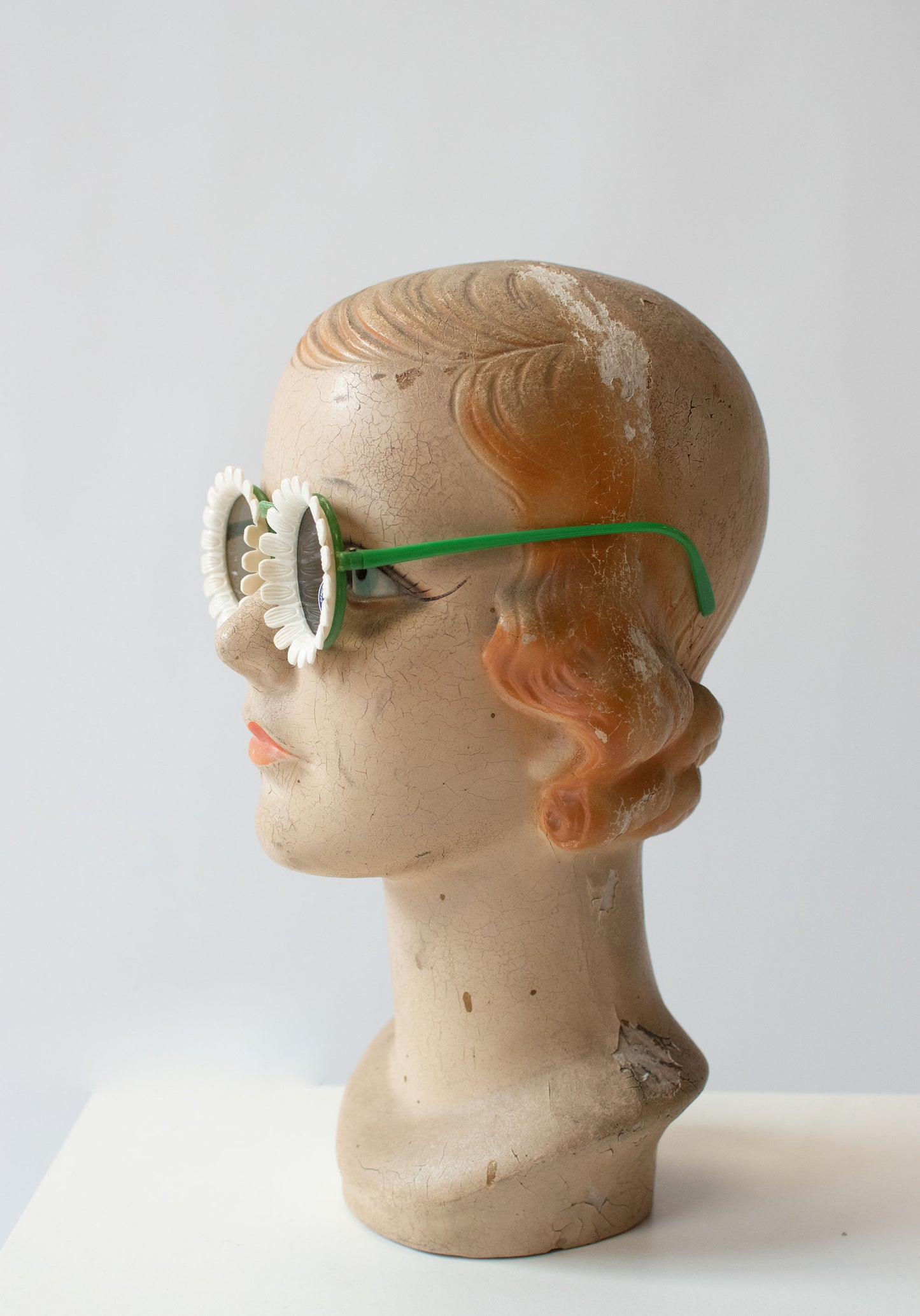 1940s Daisy Sunglasses | Green Temples