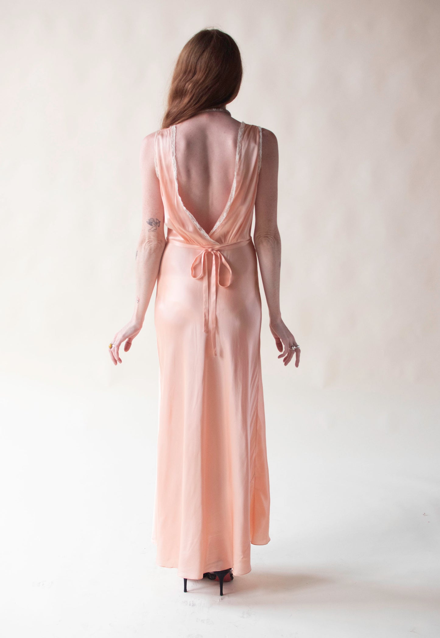 1930s Sweet Pea Peach Nightgown | Yolonde