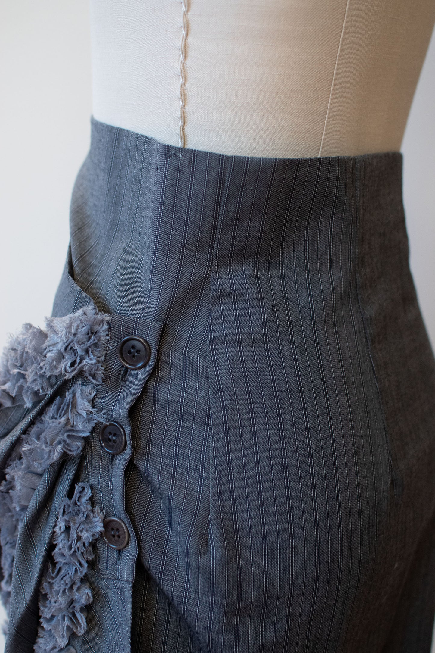 Ruffled Gray Skirt | Romeo Gigli
