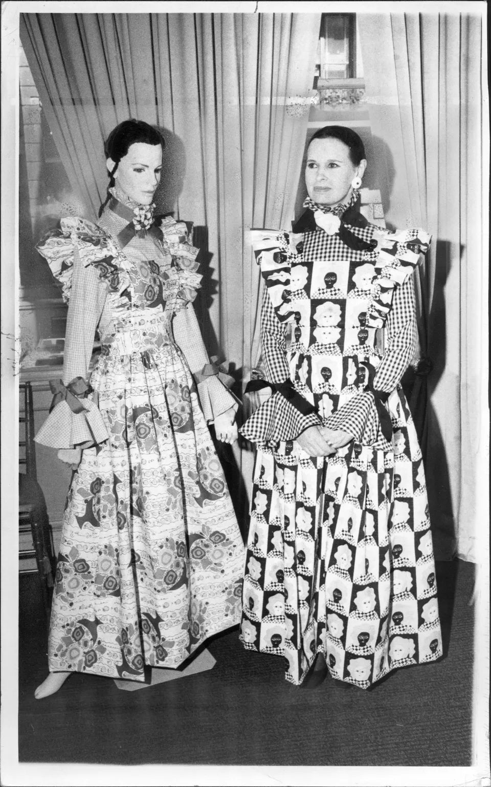 1970s House Print Pinafore | Bill Tice & Gloria Vanderbilt