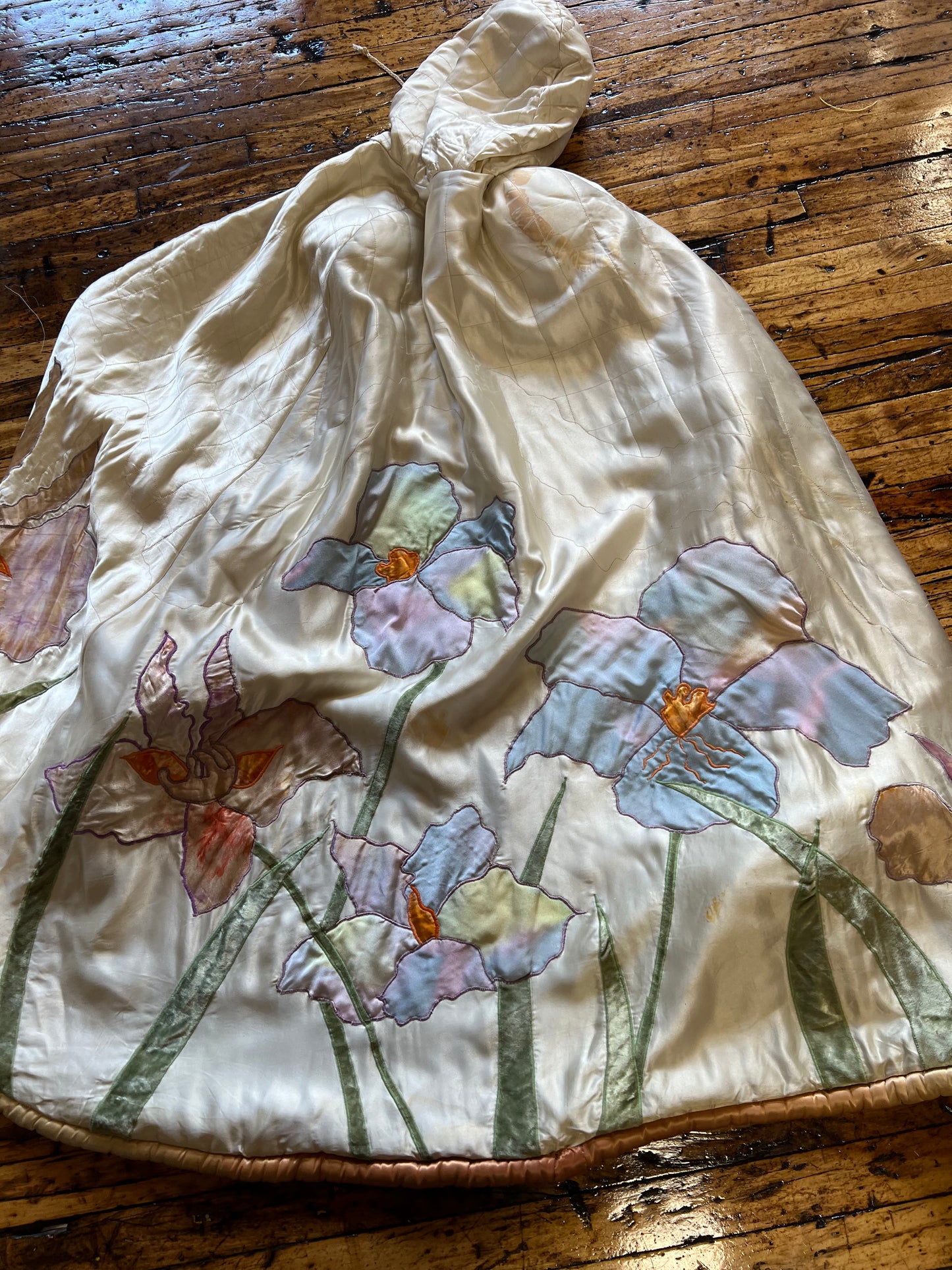 1970s Art-To-Wear Quilted Cape