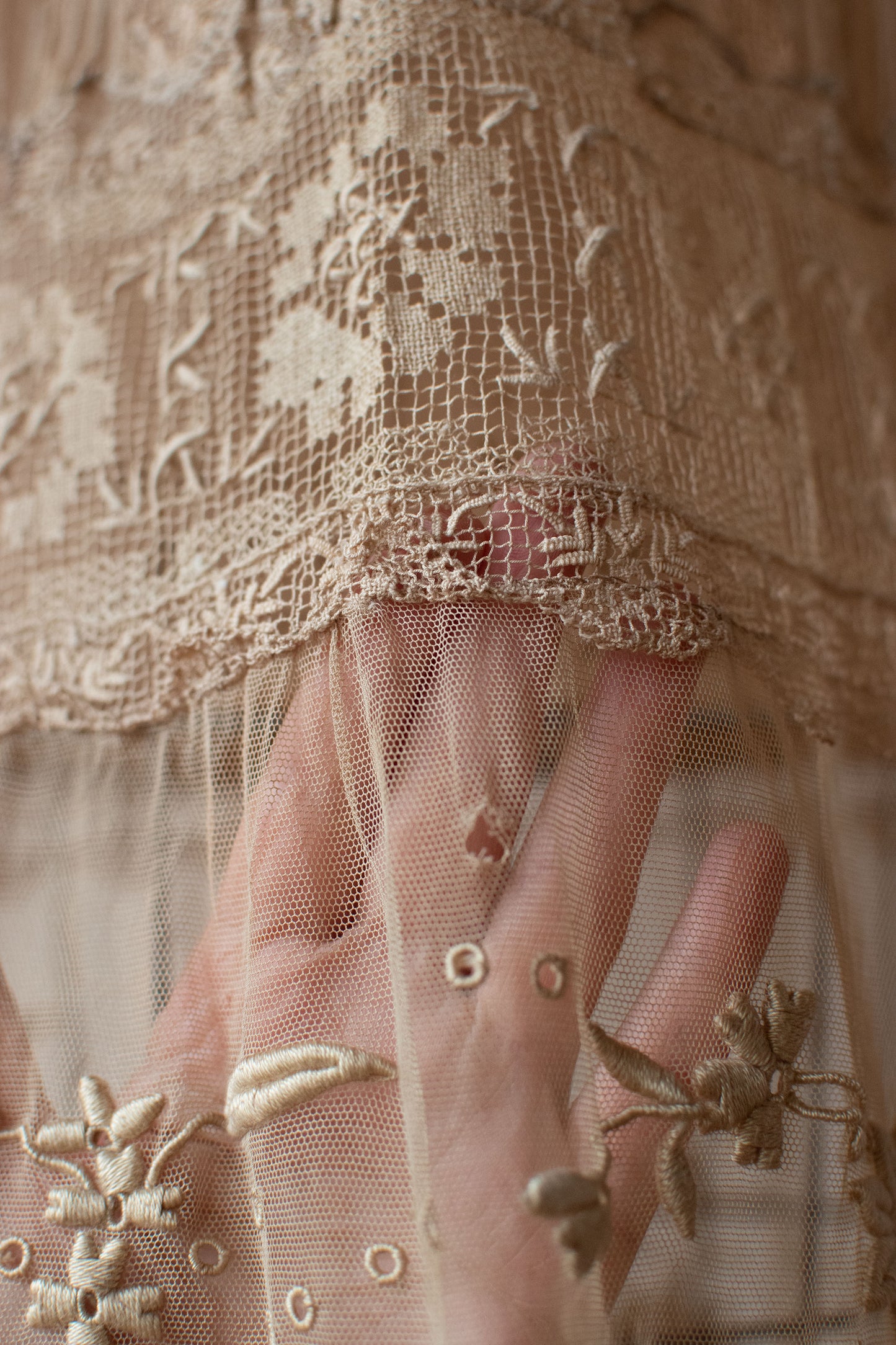1910s Ecru Lace Dress