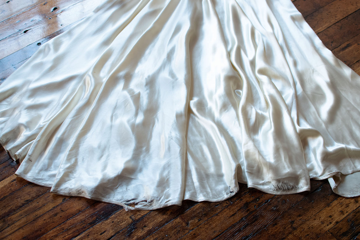 1940s Fur Trim Satin Gown