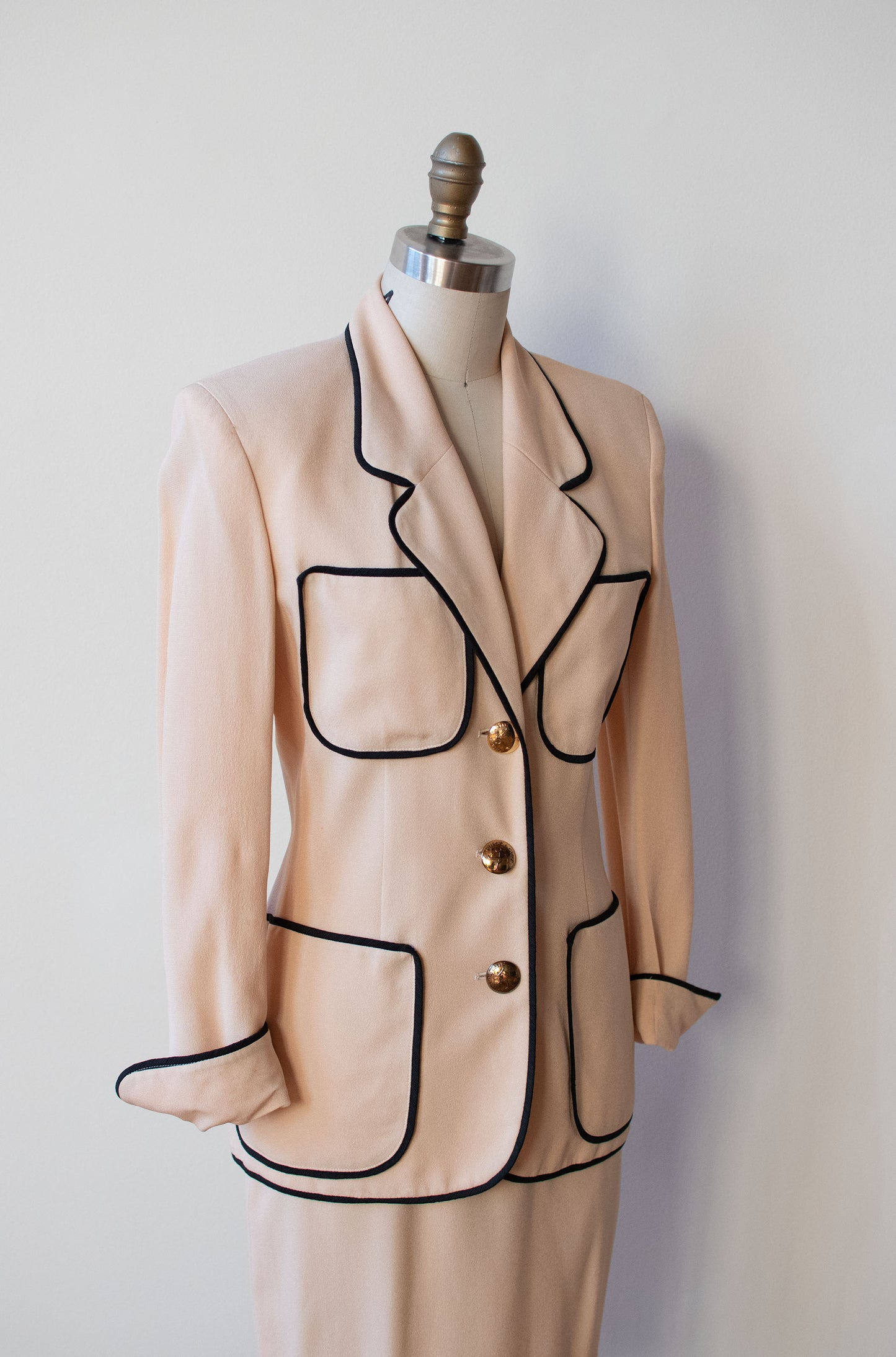 1980s Cream Suit | Moschino Cheap & Chic