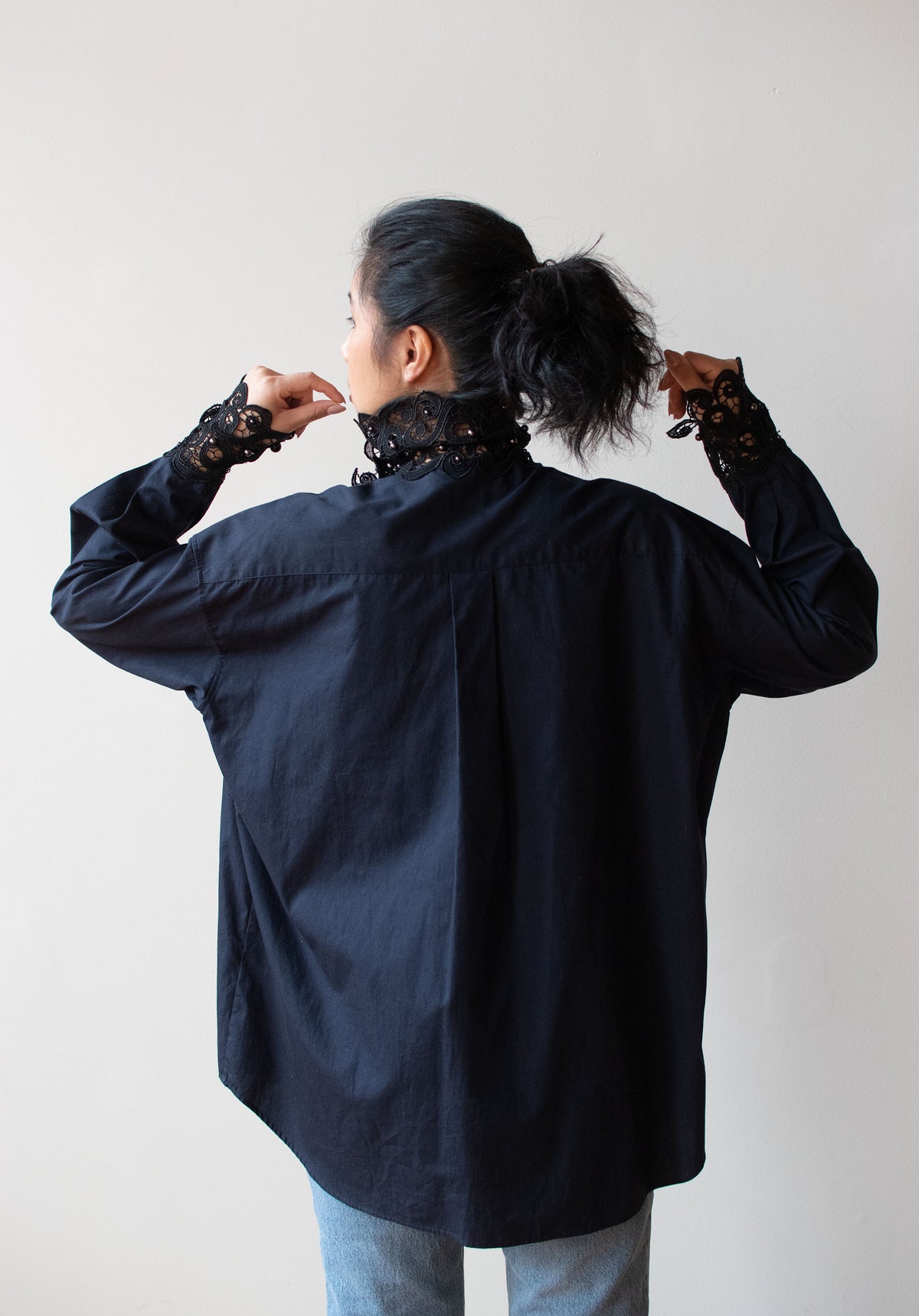 Navy Blue Lace Collar Blouse | Romeo Gigli