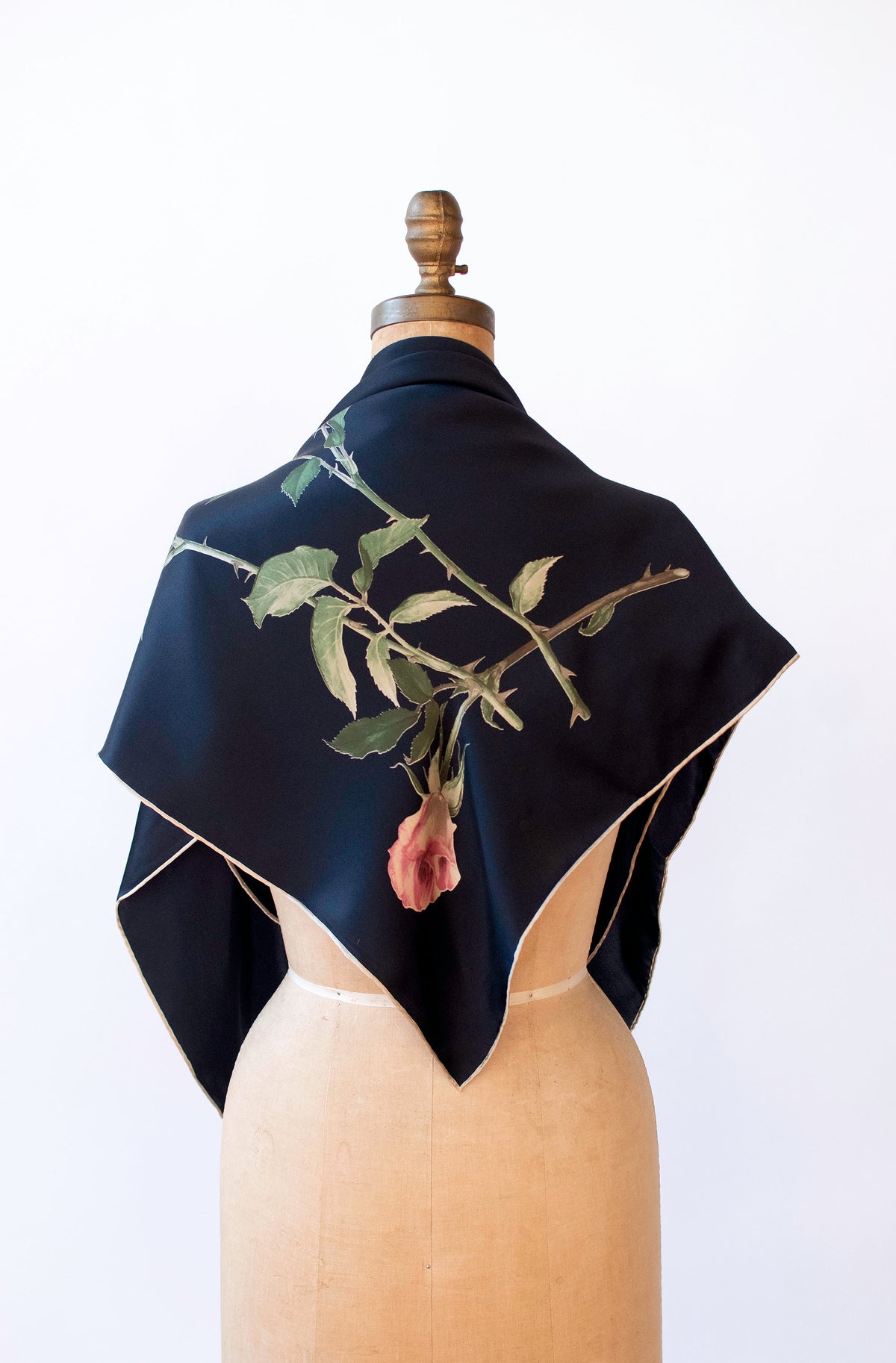 Rose Print Silk Scarf | Dolce & Gabbana