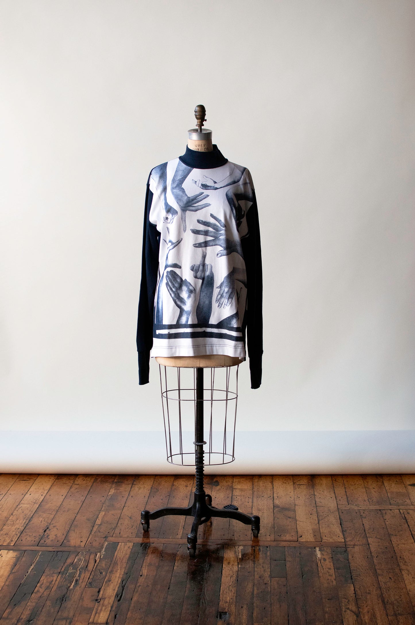 1990s Hands print T-shirt | Jean Paul Gaultier