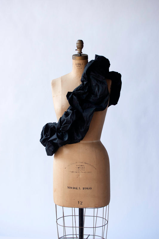 Ruffled Collar | Guy Laroche