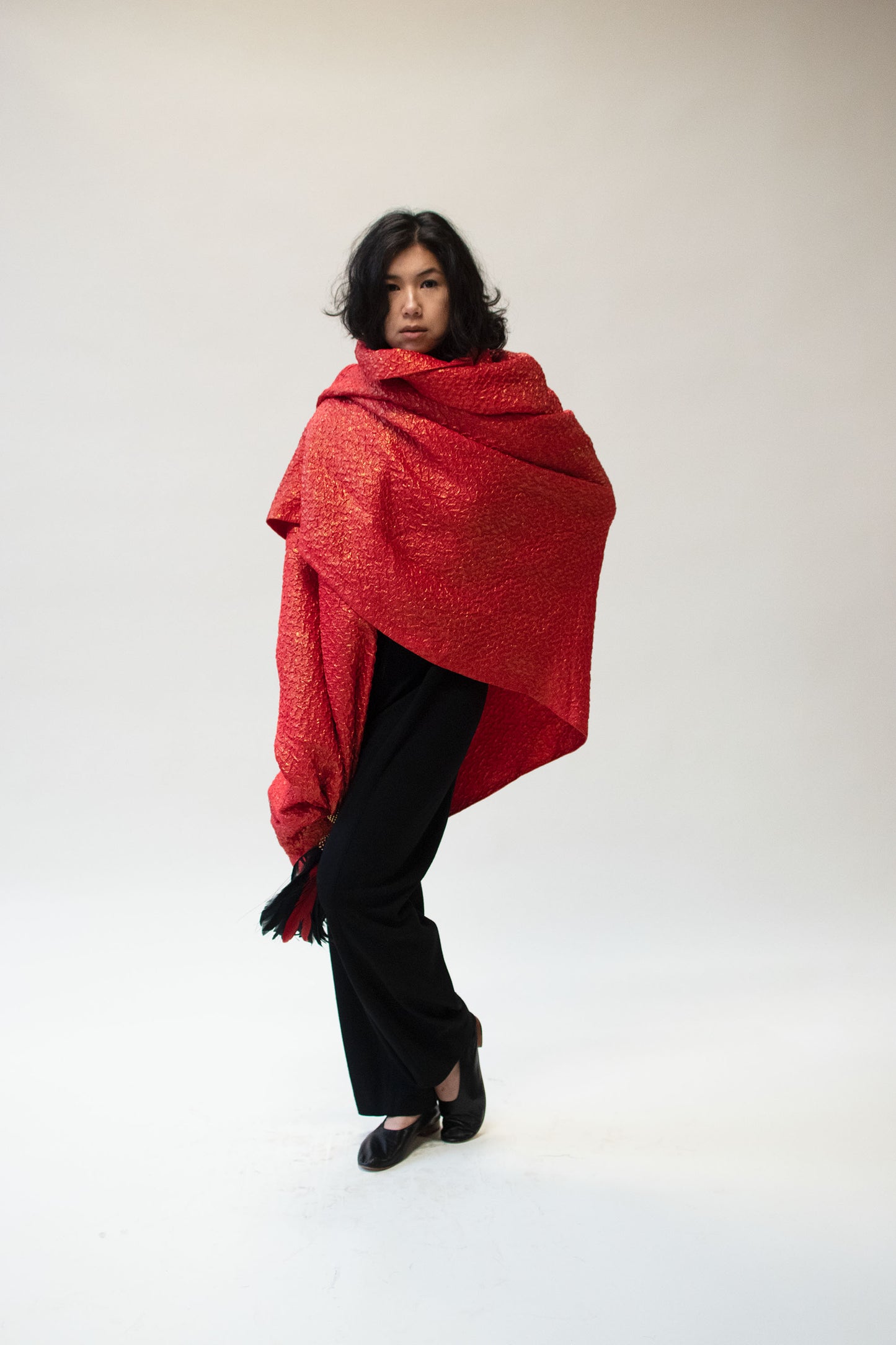 Red Lame Evening Shawl | Isabel Canovas