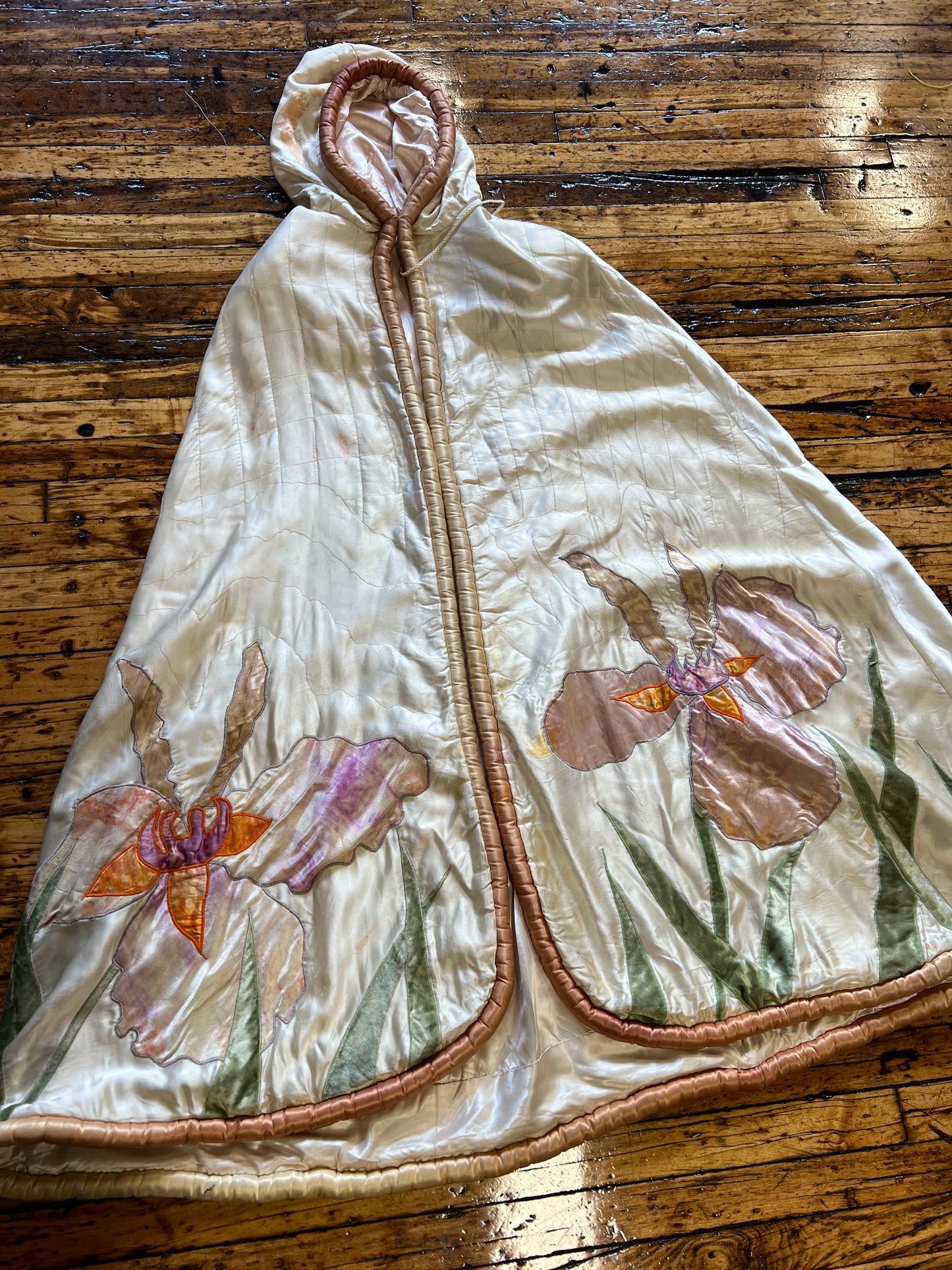 1970s Art-To-Wear Quilted Cape