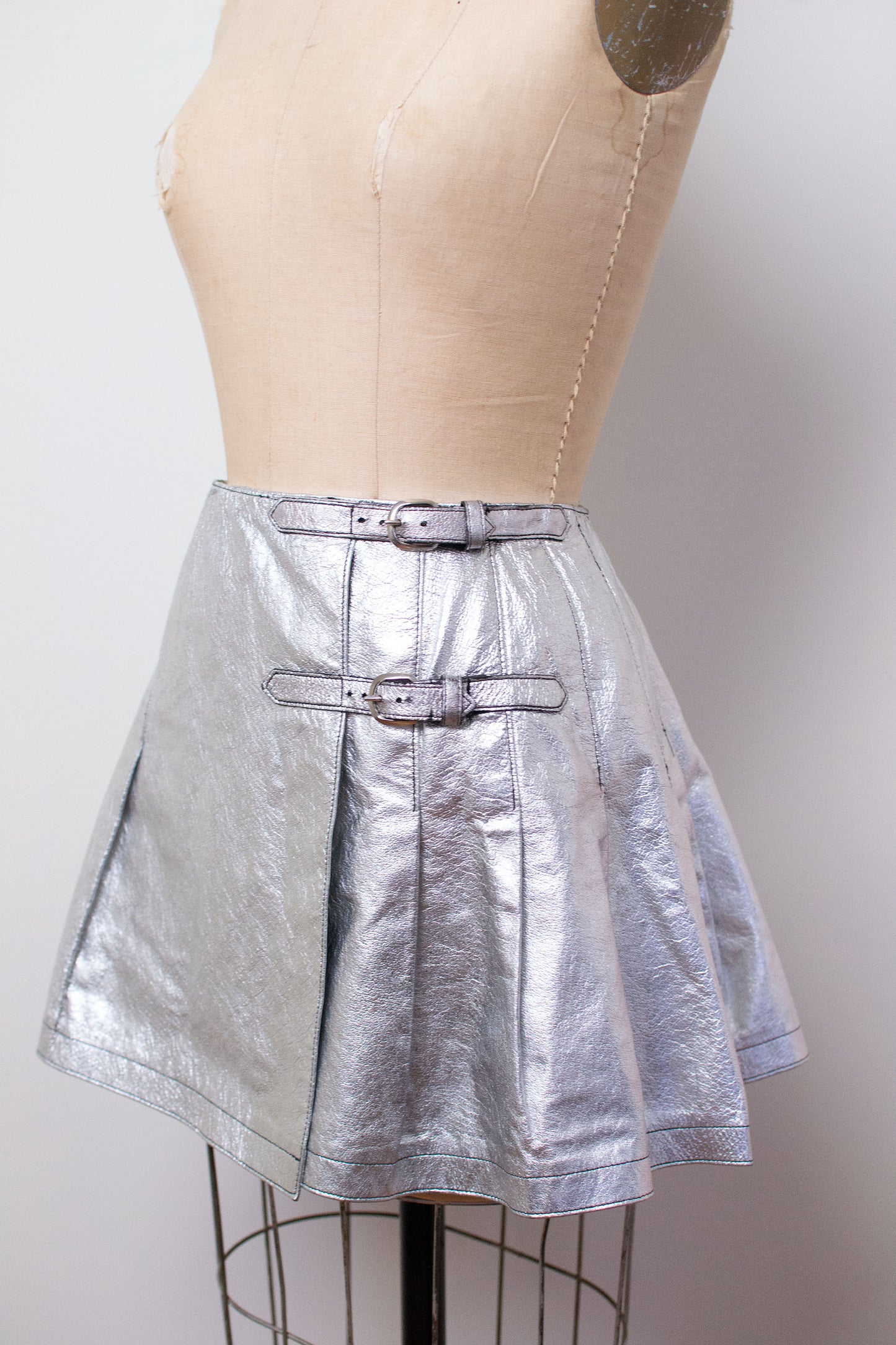 Silver Leather Mini Skirt | Anna Sui