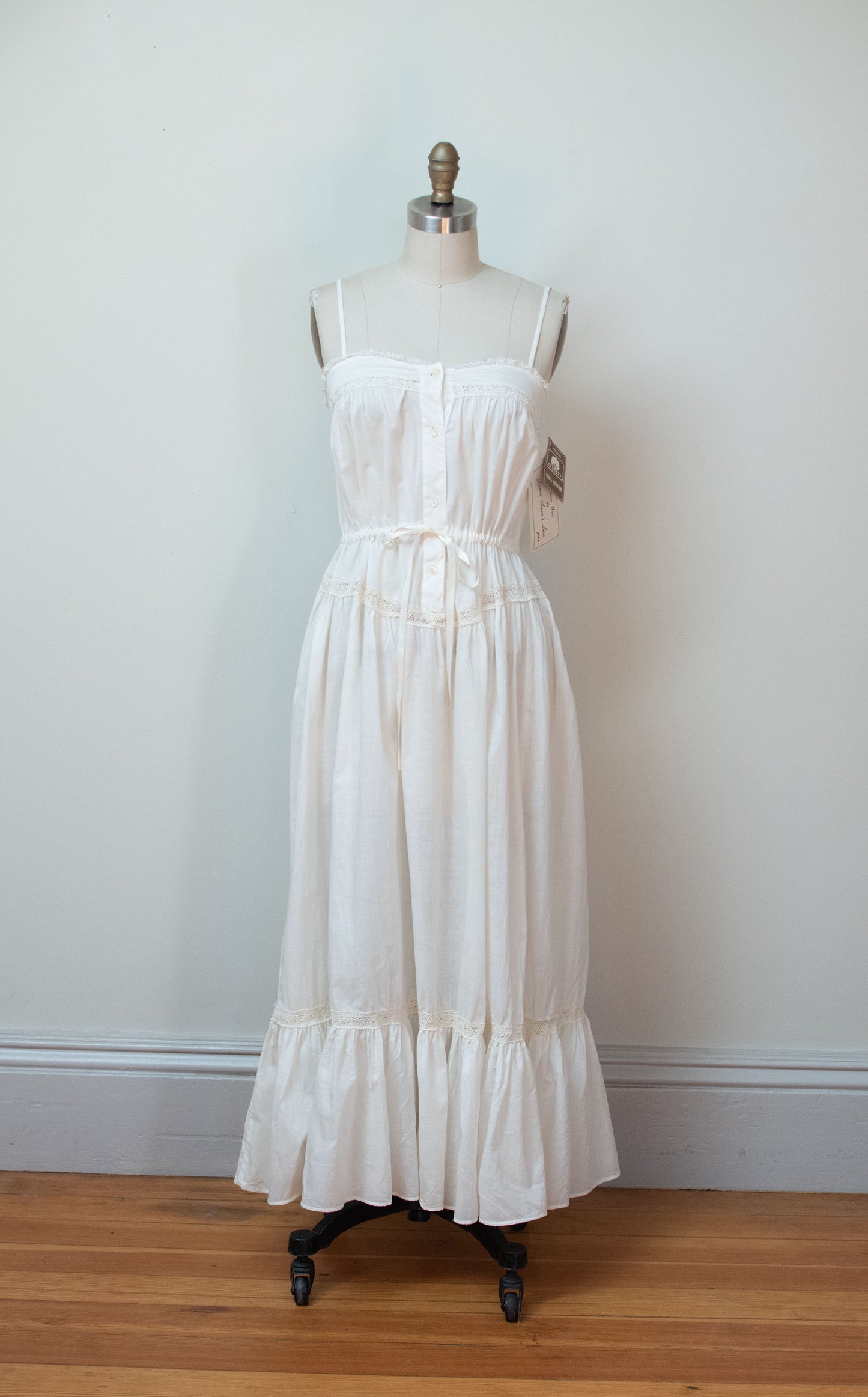 1980s Queen Anne's Lace Dress