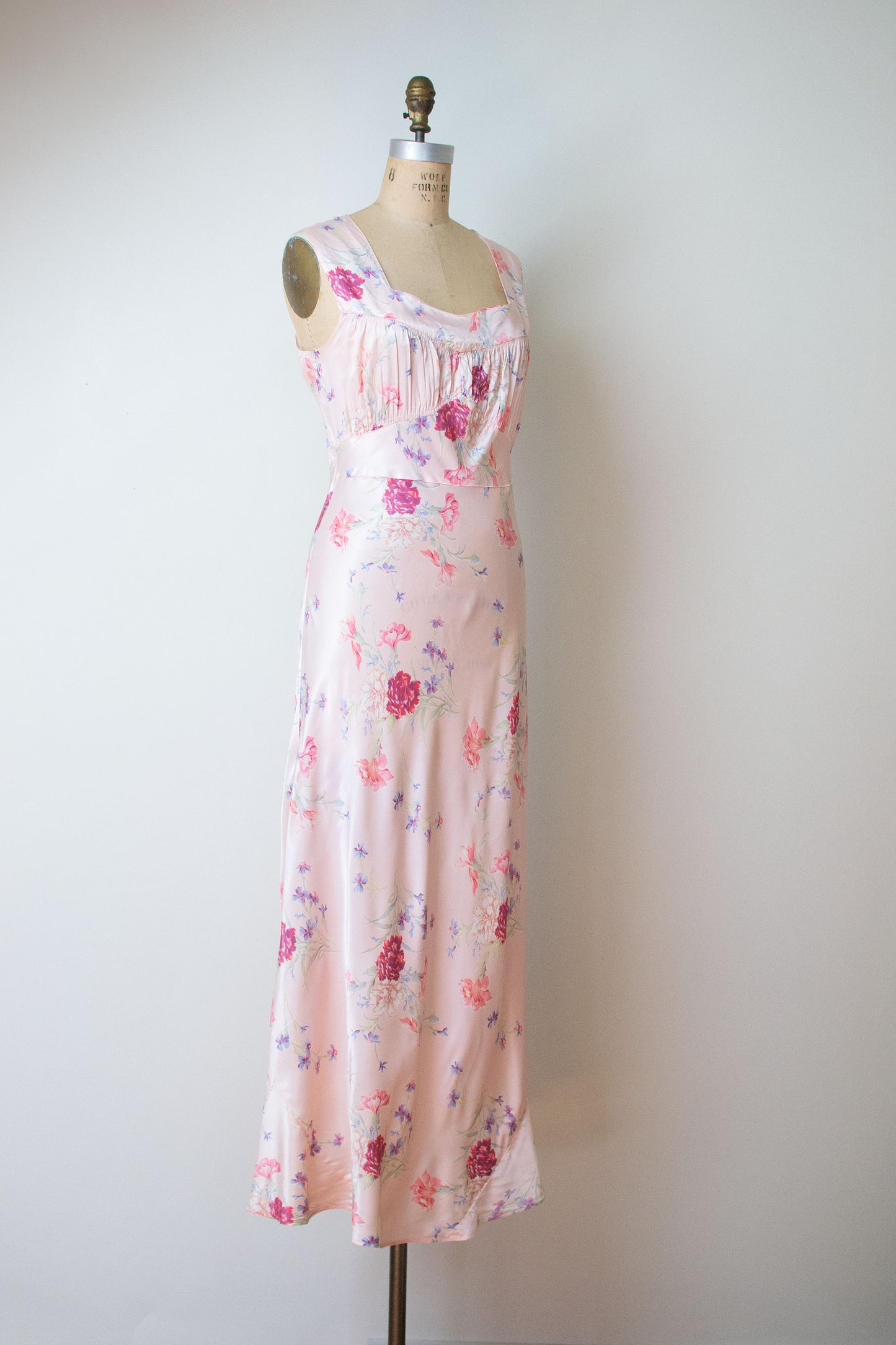 1940s Floral Print Nightgown | Radcliffe