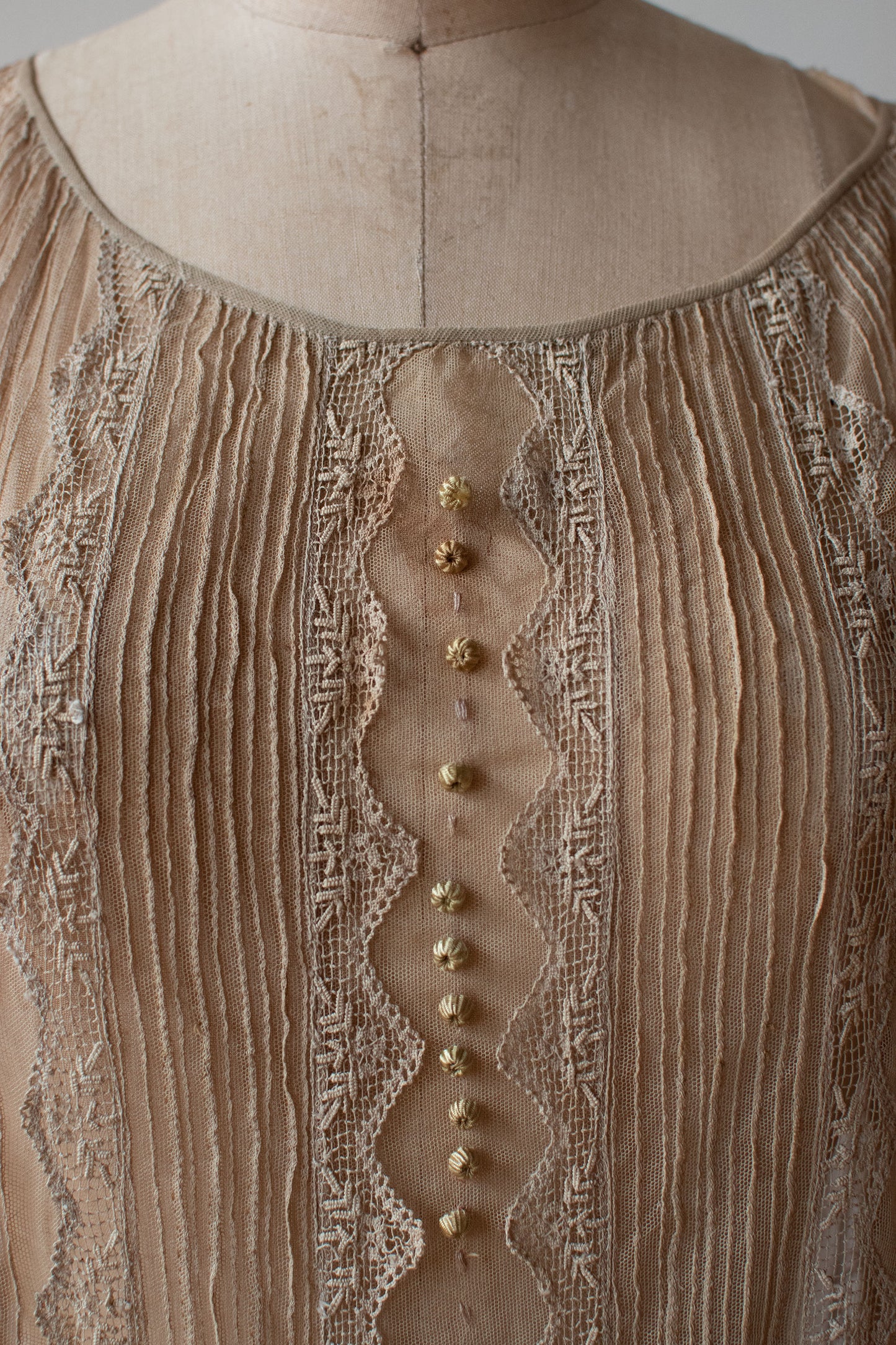 1910s Ecru Lace Dress