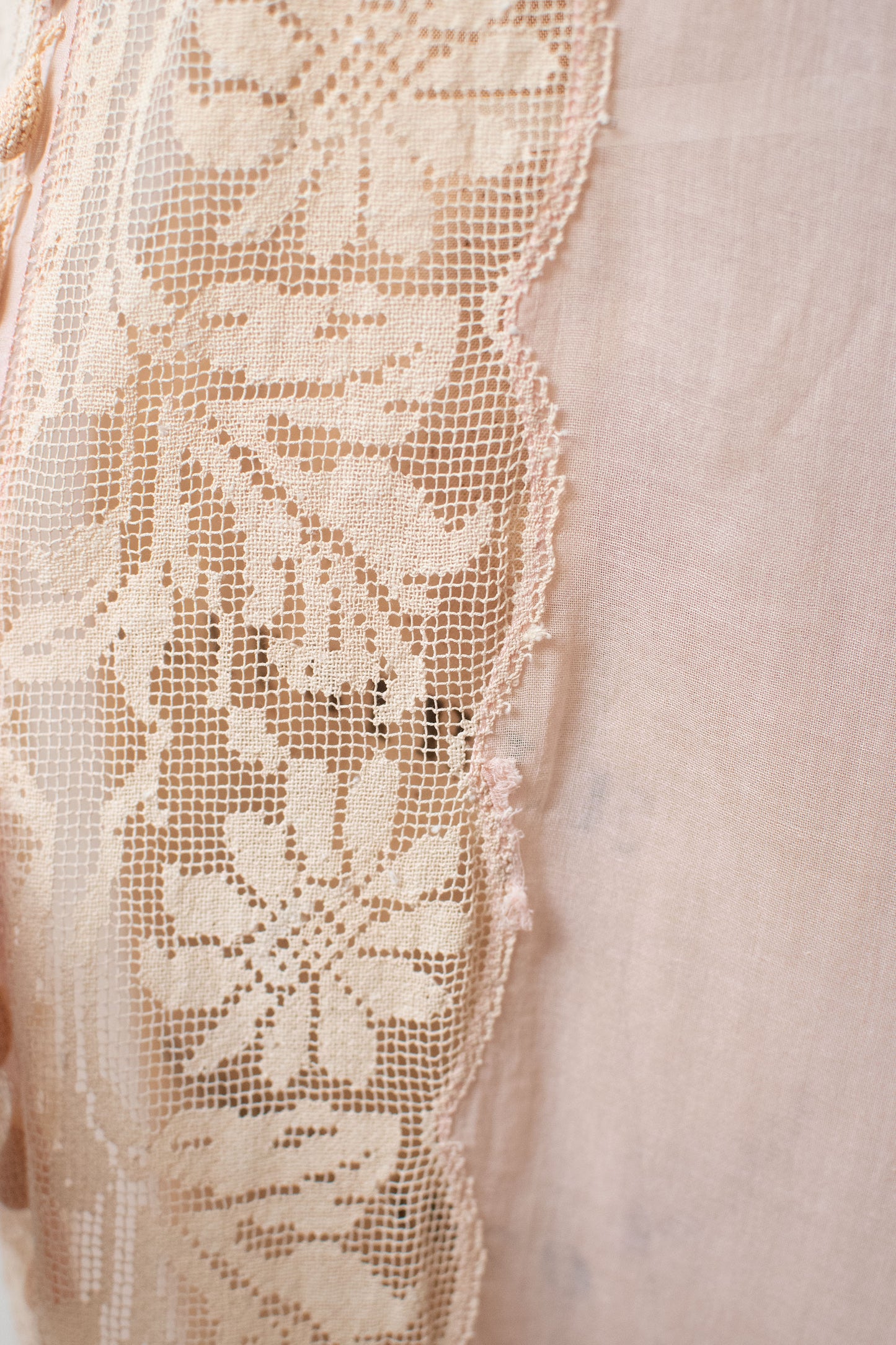 1920s Pale Pink Cotton and Lace Dress