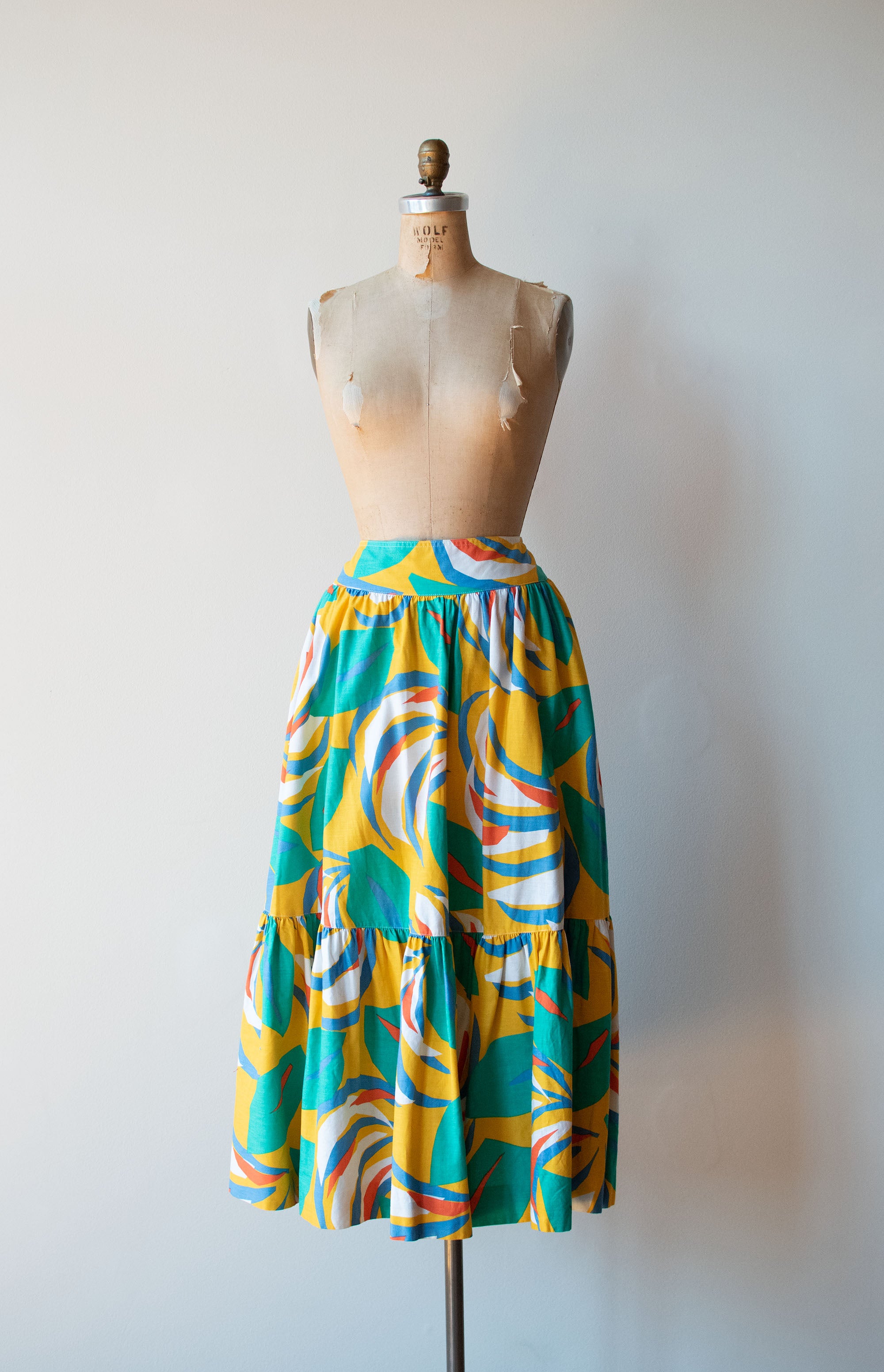 1980s floral outlet skirt