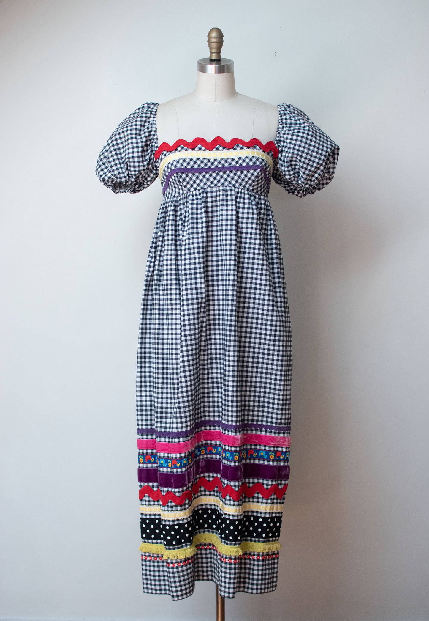 1960s Gingham Puff Sleeve Dress