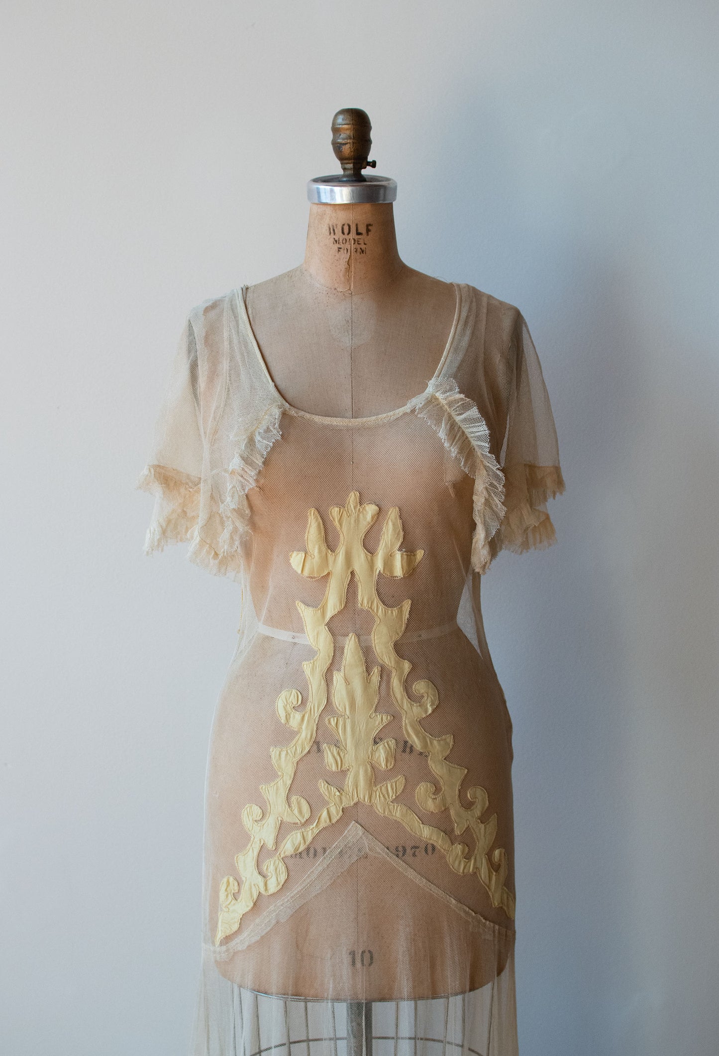 1930s Pale Yellow Mesh Dress