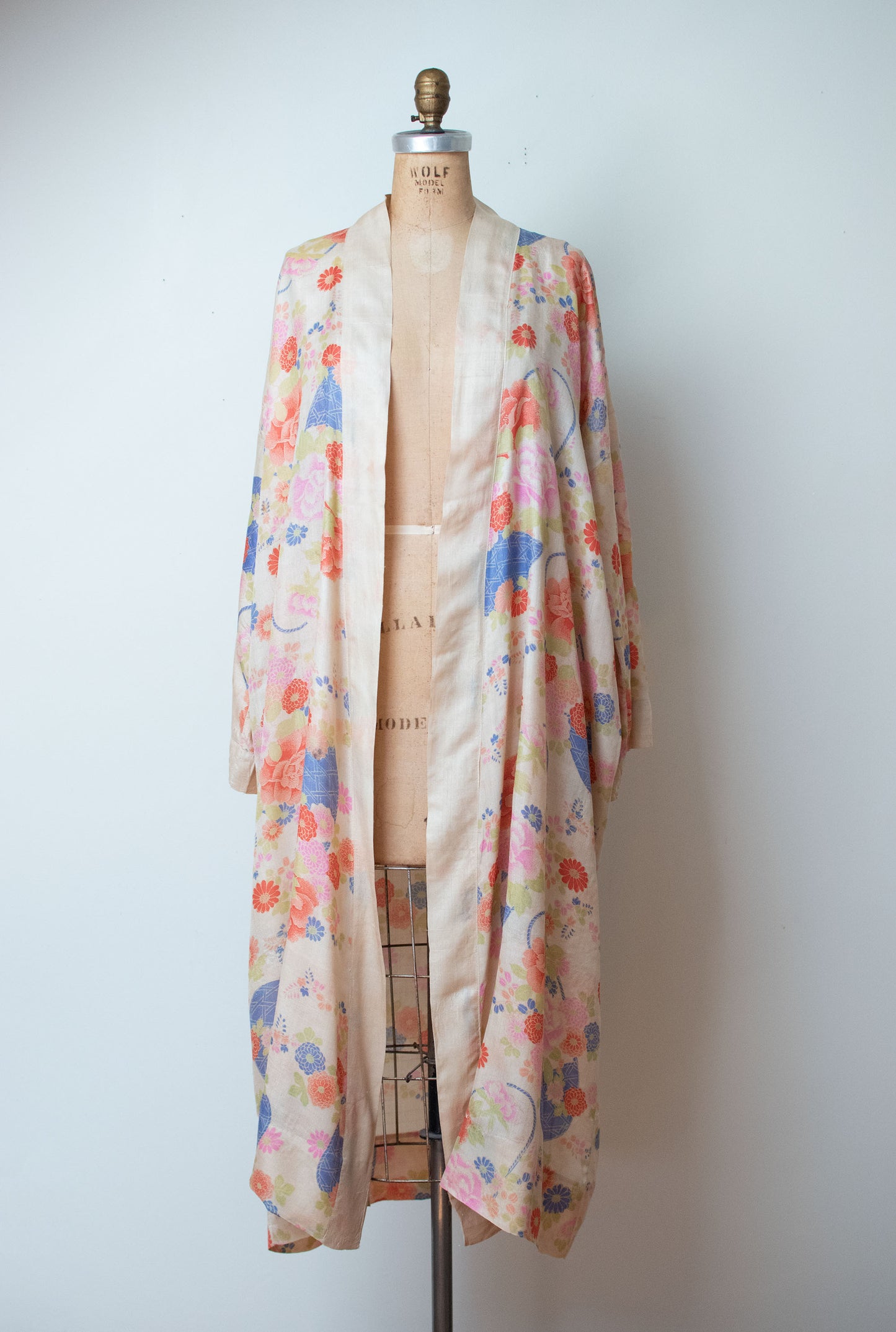 1920s Silk Pongee Robe