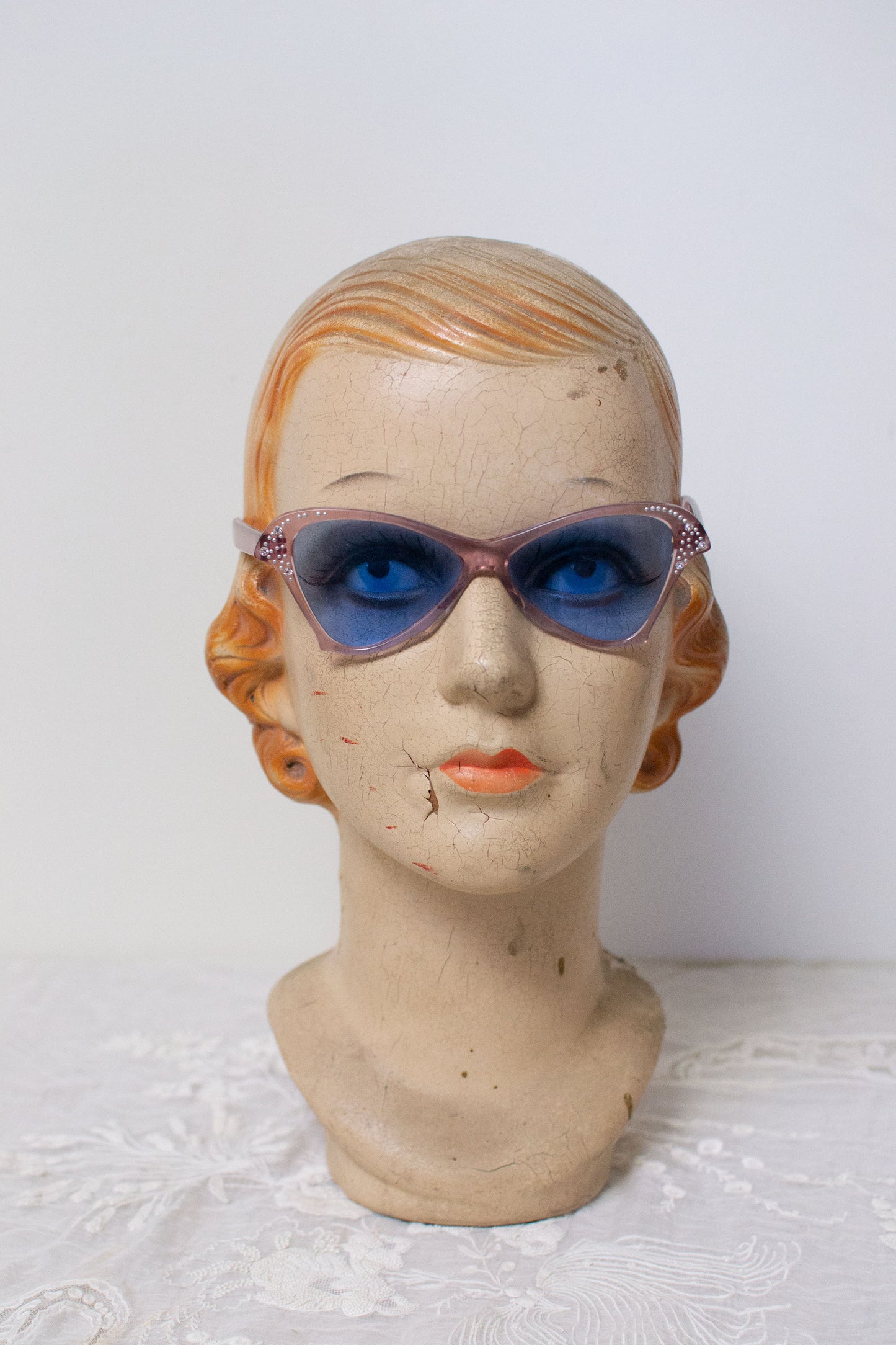 1950s Mauve Butterfly Sunglasses