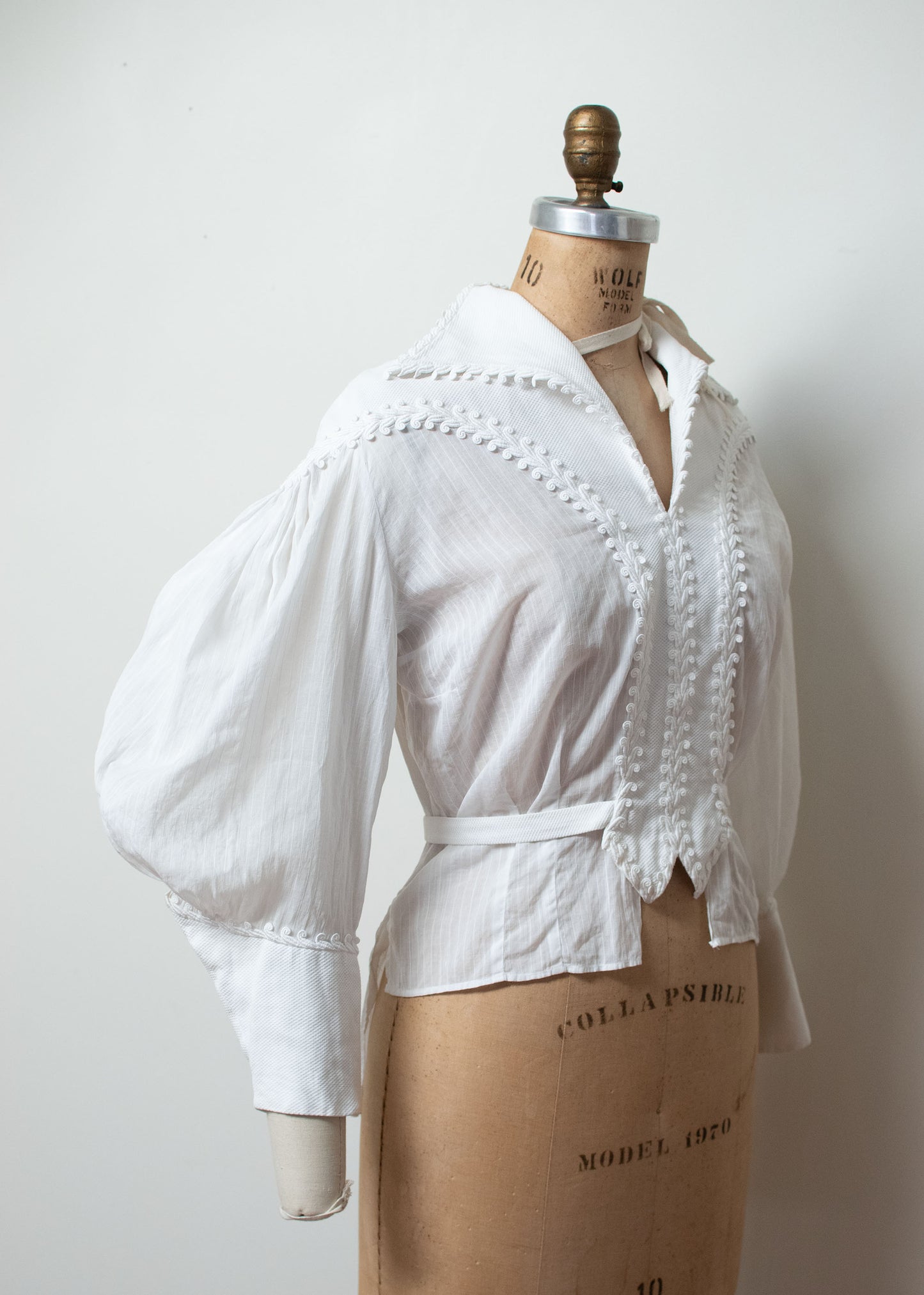 1930s Gigot Sleeve Blouse