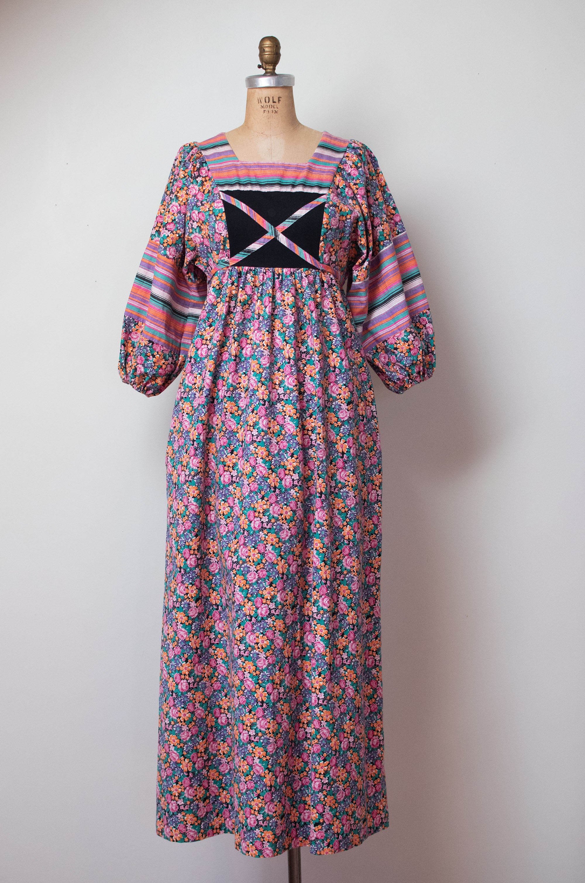 1970s Balloon Sleeve Dress – Female Hysteria Vintage