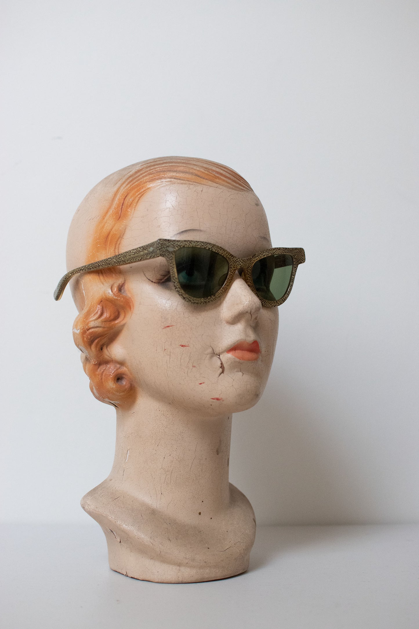 1950s Sunglasses | Black & Gold Confetti