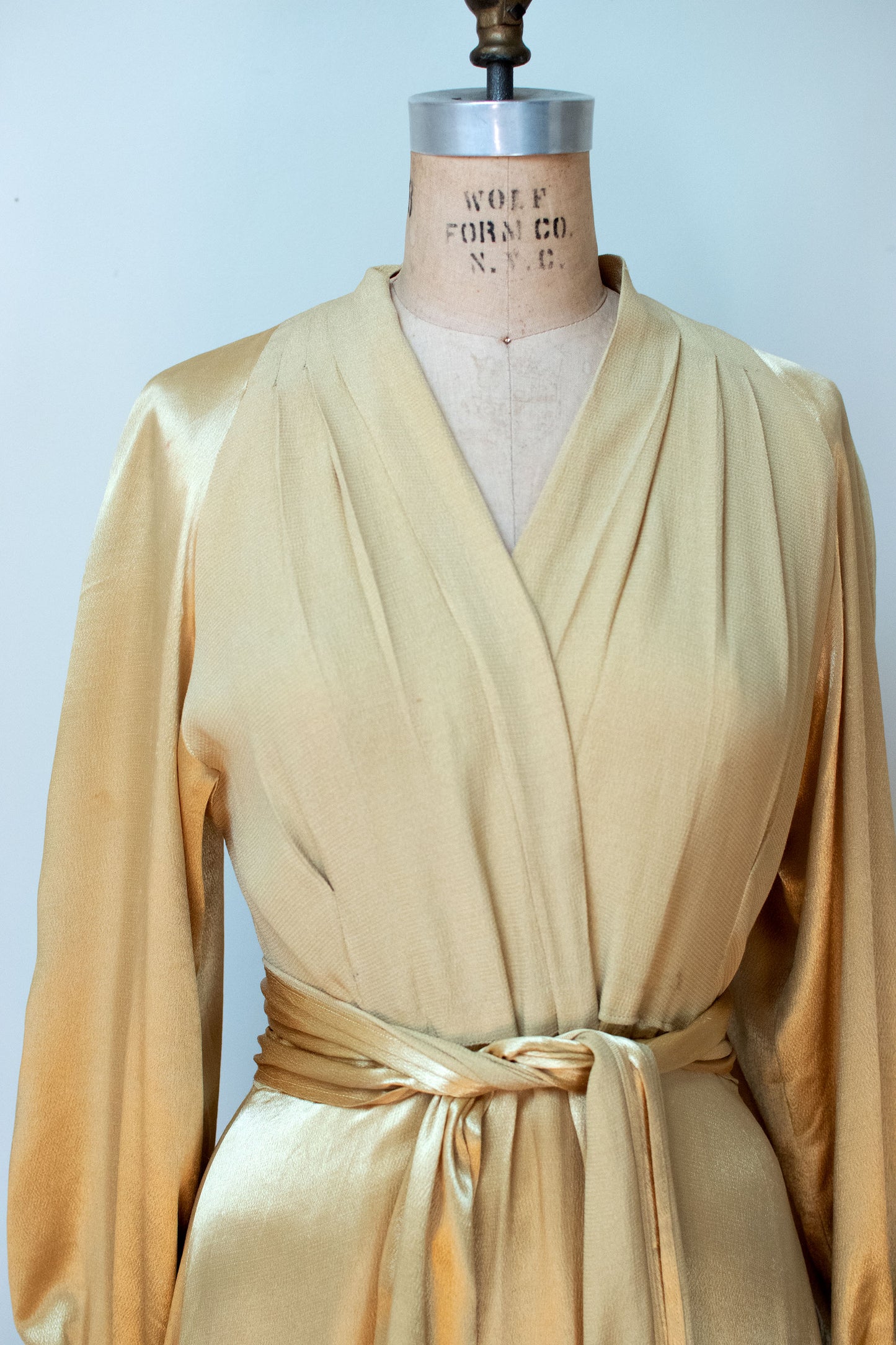 1940s Satin Dressing Gown