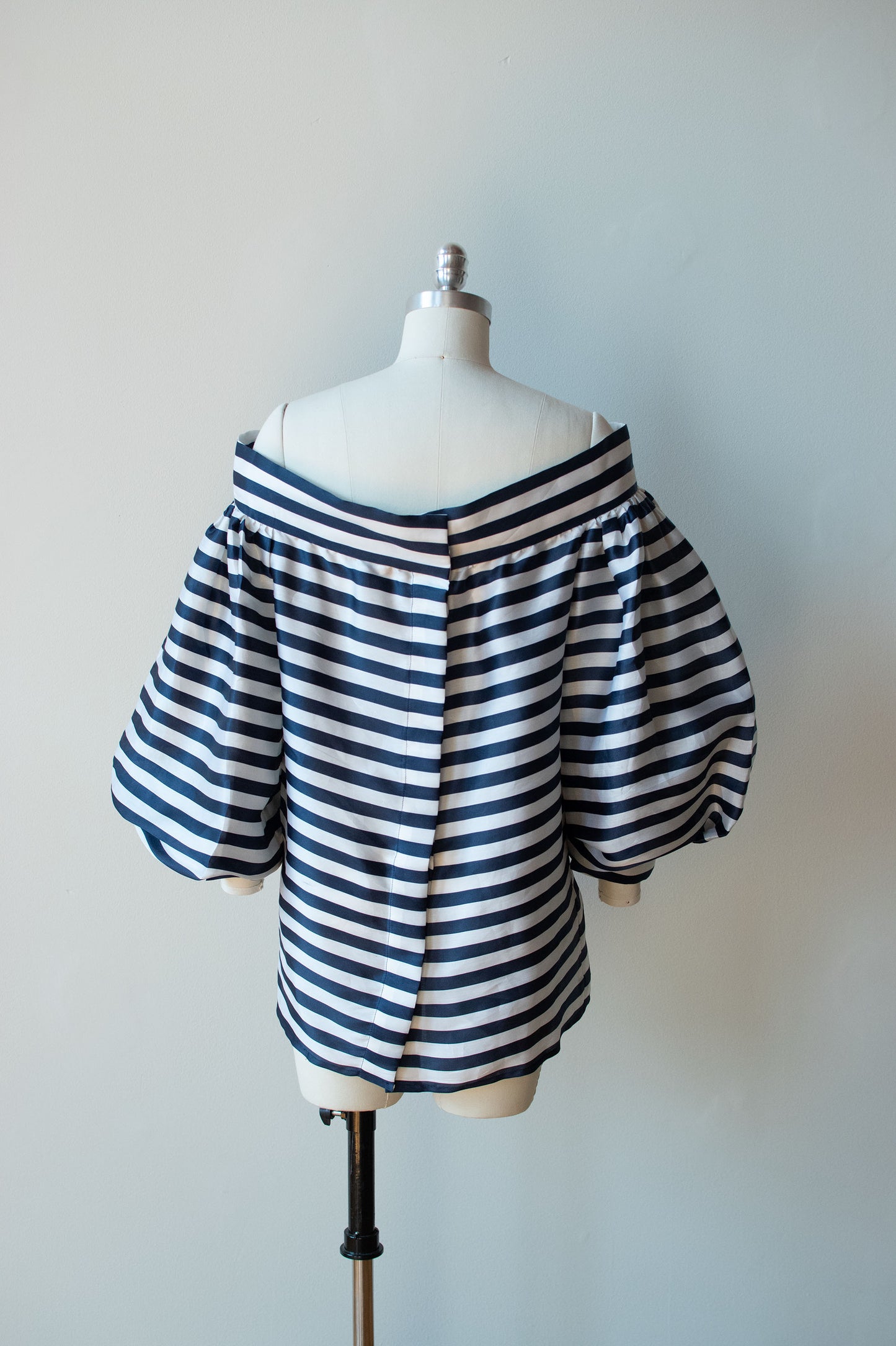 1990s Striped Silk Blouse | Oscar de la Renta