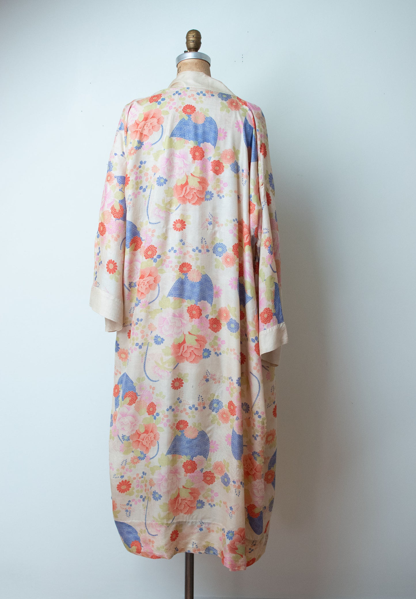 1920s Silk Pongee Robe