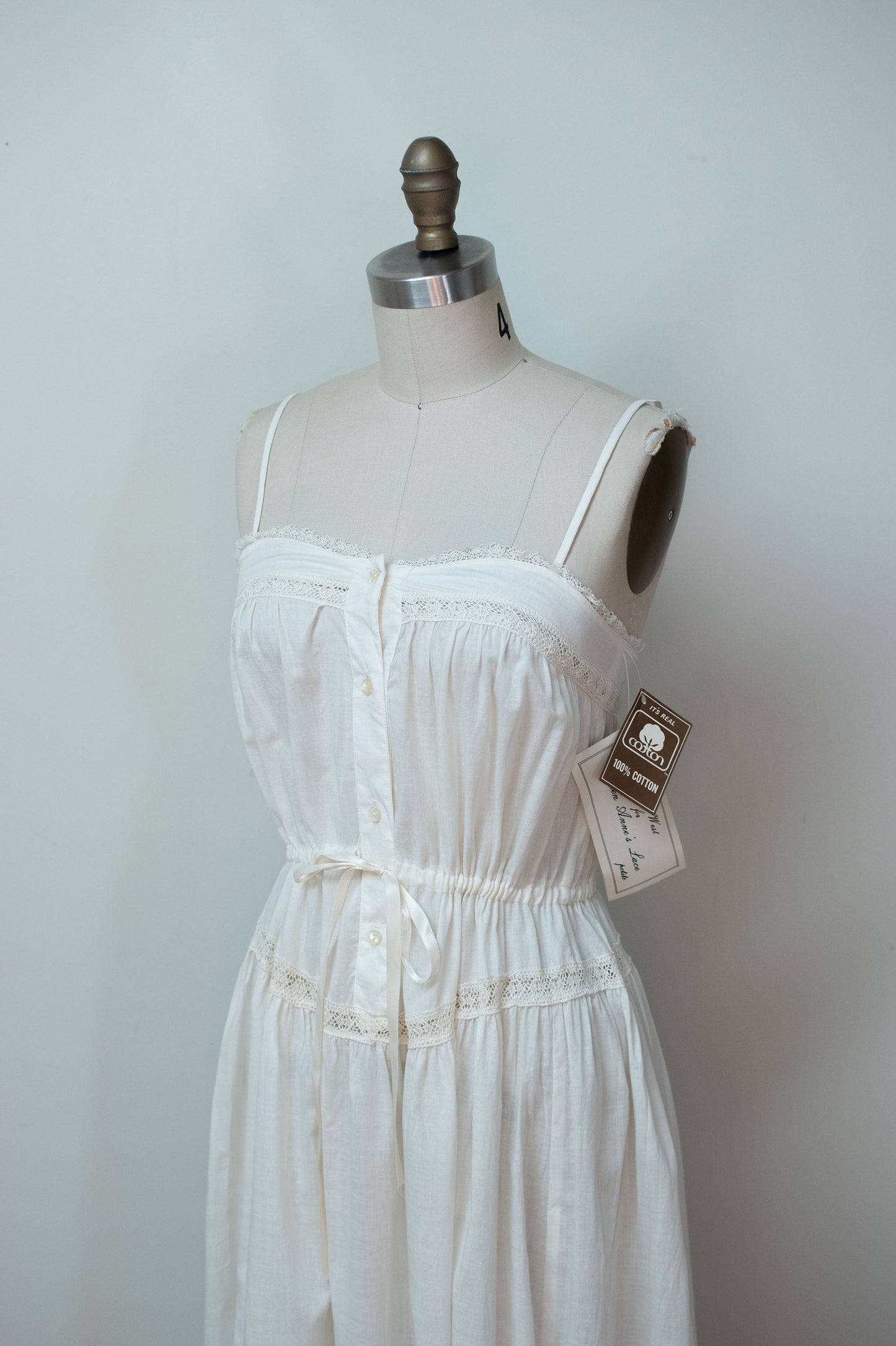 1980s Queen Anne's Lace Dress